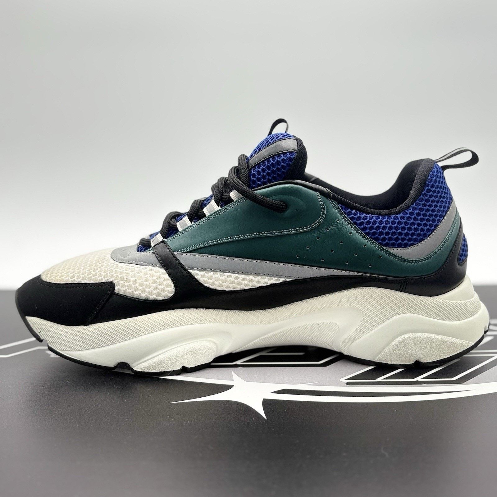 Dior Size 50 (17 US) - Dior B22 Sneaker | GREAT CONDITION! Size US 15 / EU 48 - 4 Thumbnail