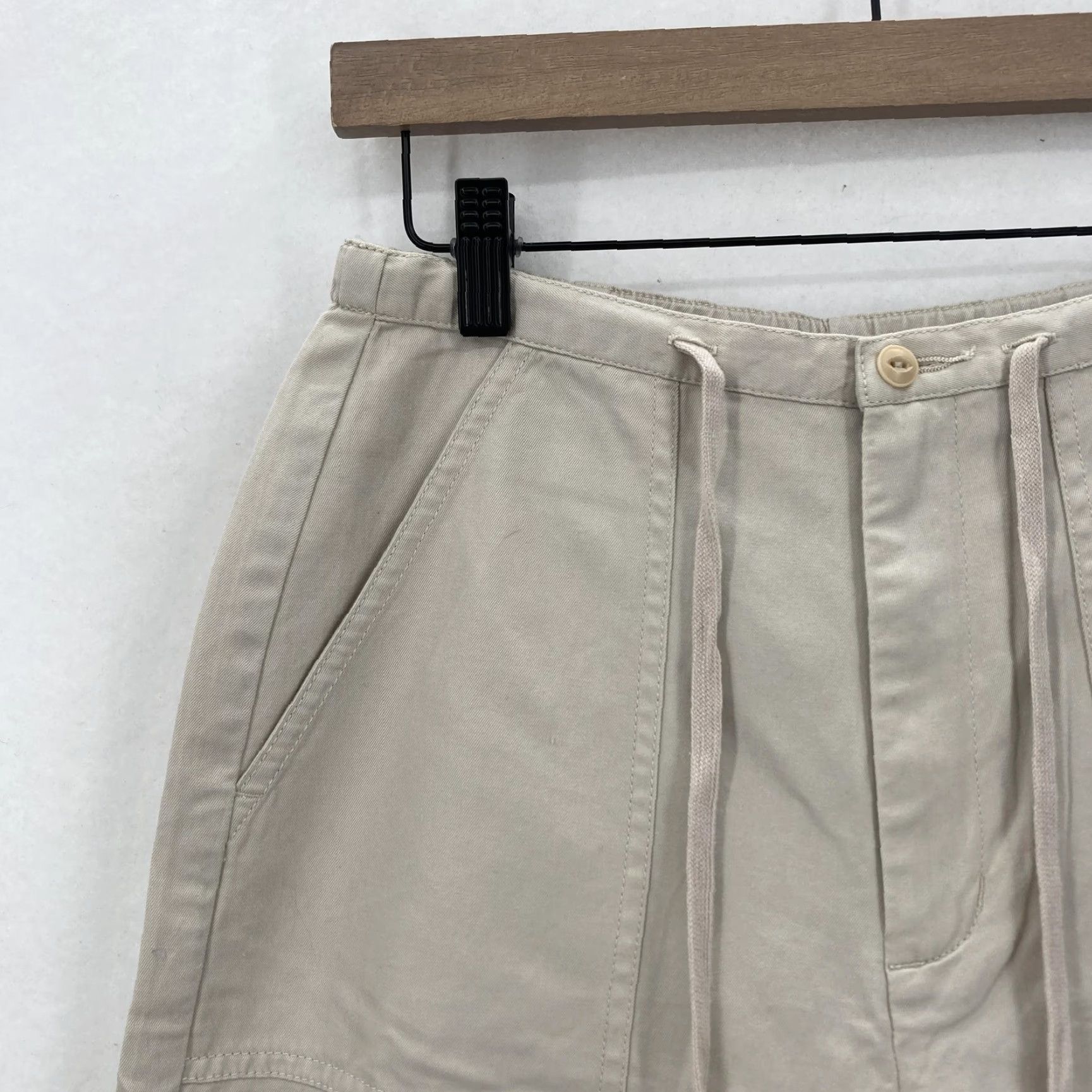 Eddie Bauer Eddie Bauer Pants Womens 4 Khaki Elastic Waist Drawstring Pockets Utility Patch Pockets Chino Straight Leg 28 In Beige/Twill Cotton Size 27" / US 4 / IT 40 - 3 Thumbnail