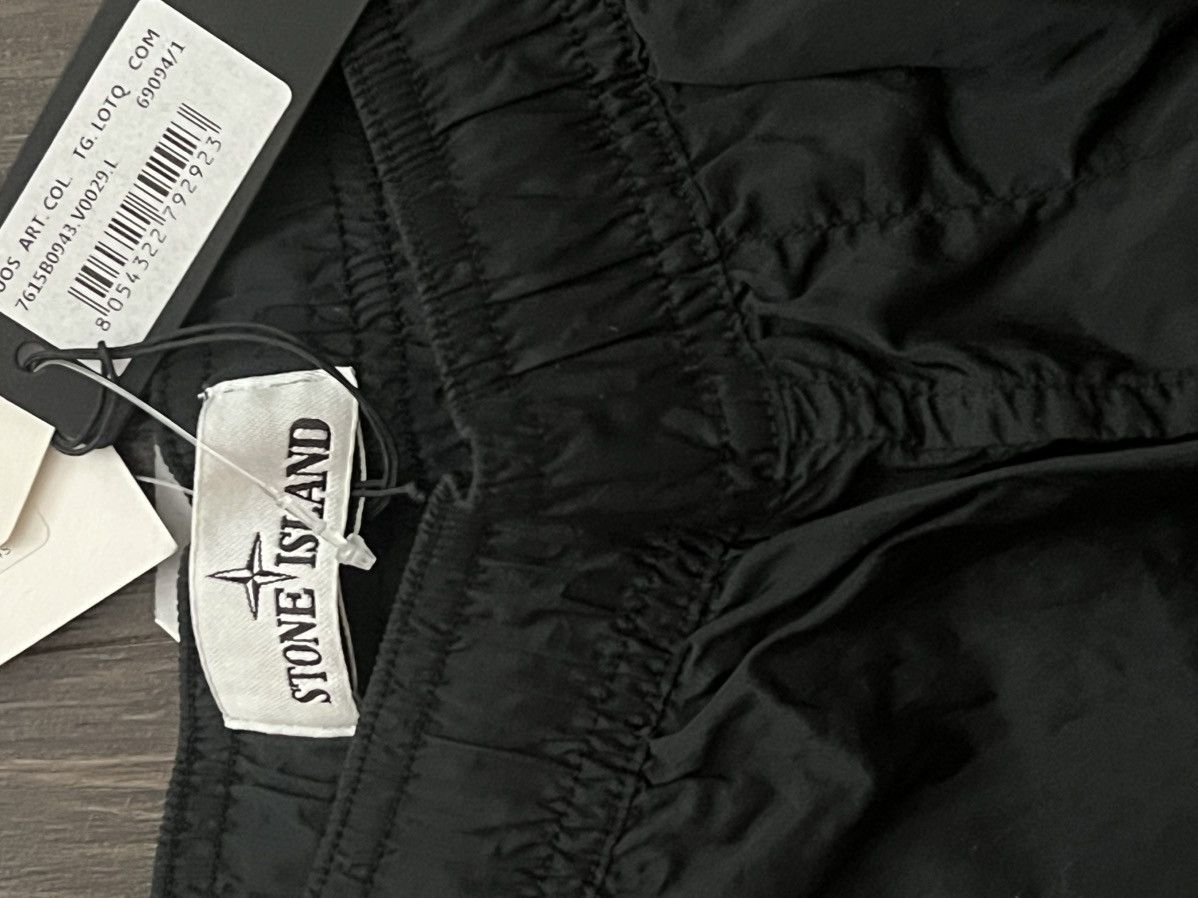 Stone Island Stone Island Metal Nylon Shorts Black L Size US 33 - 6 Thumbnail