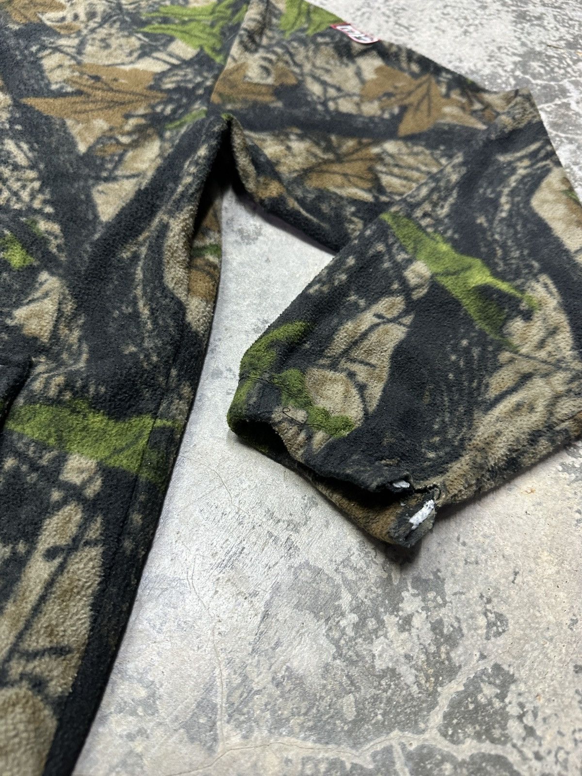 Realtree × Vintage Vintage Xon Swiss camouflage distressed hoodie Size US XL / EU 56 / 4 - 10 Thumbnail