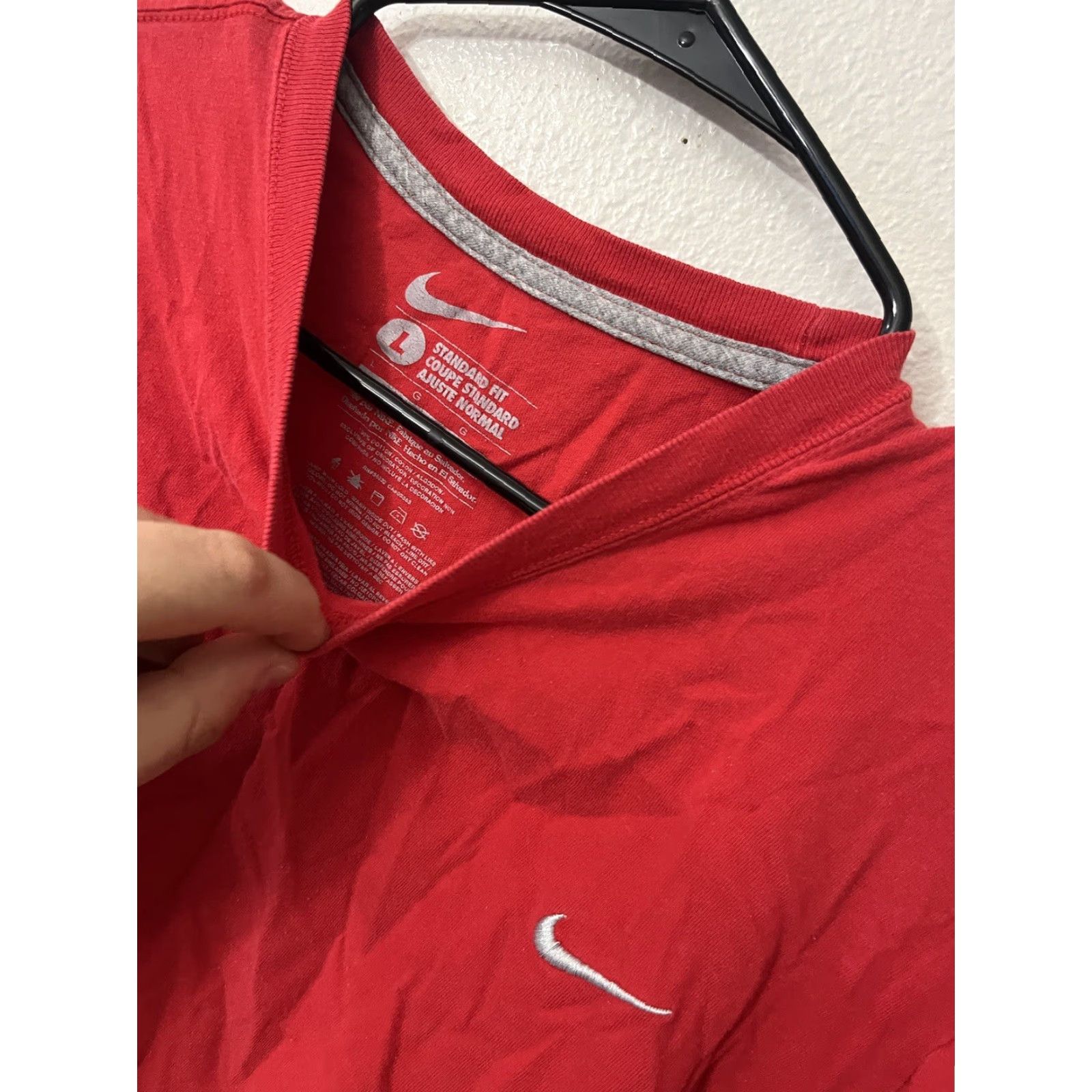 Nike Nike T-shirt Adult Large Red Short Sleeve Crewneck Solid Size US L / EU 52-54 / 3 - 3 Thumbnail