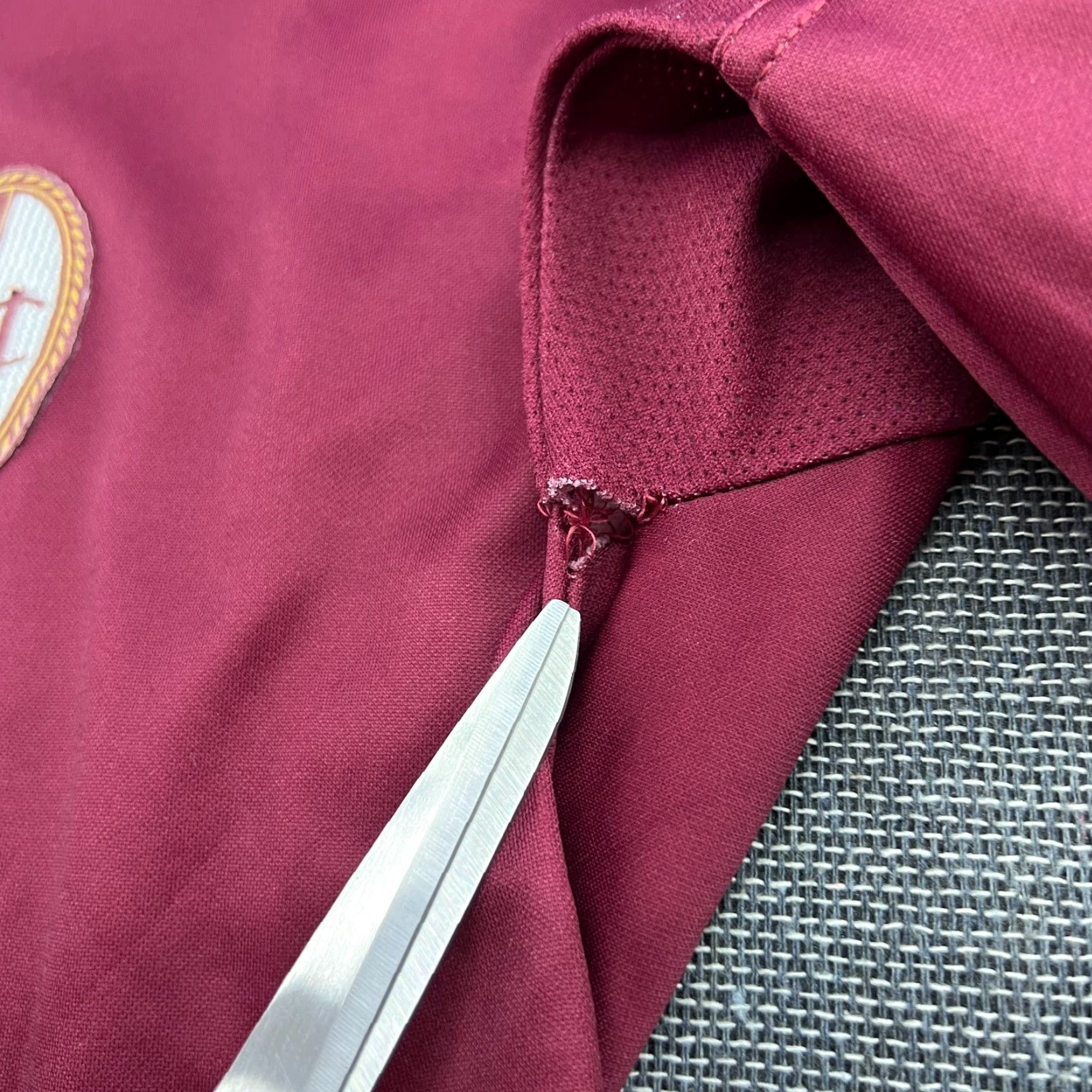 Asics ASICS FC Torino 2003 2004 Home Football Jersey Men XL Red Shirt Vintage Size US XL / EU 56 / 4 - 7 Thumbnail