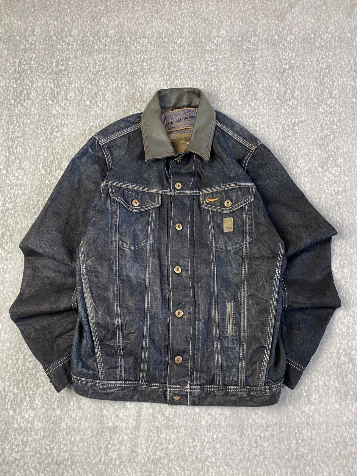 Diesel Vintage Diesel Denim Trucker Jacket with leather Collar Size US XL / EU 56 / 4 - 1 Thumbnail