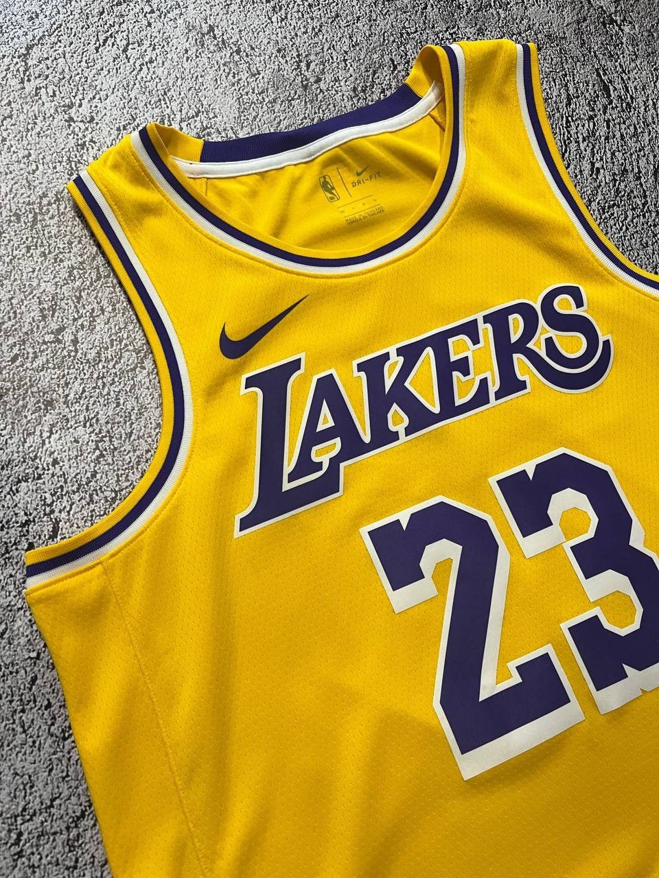 NBA × Nike × Vintage Nike Lebron James La Lakers Swingman Home Jersey Size 48 Size US M / EU 48-50 / 2 - 8 Thumbnail