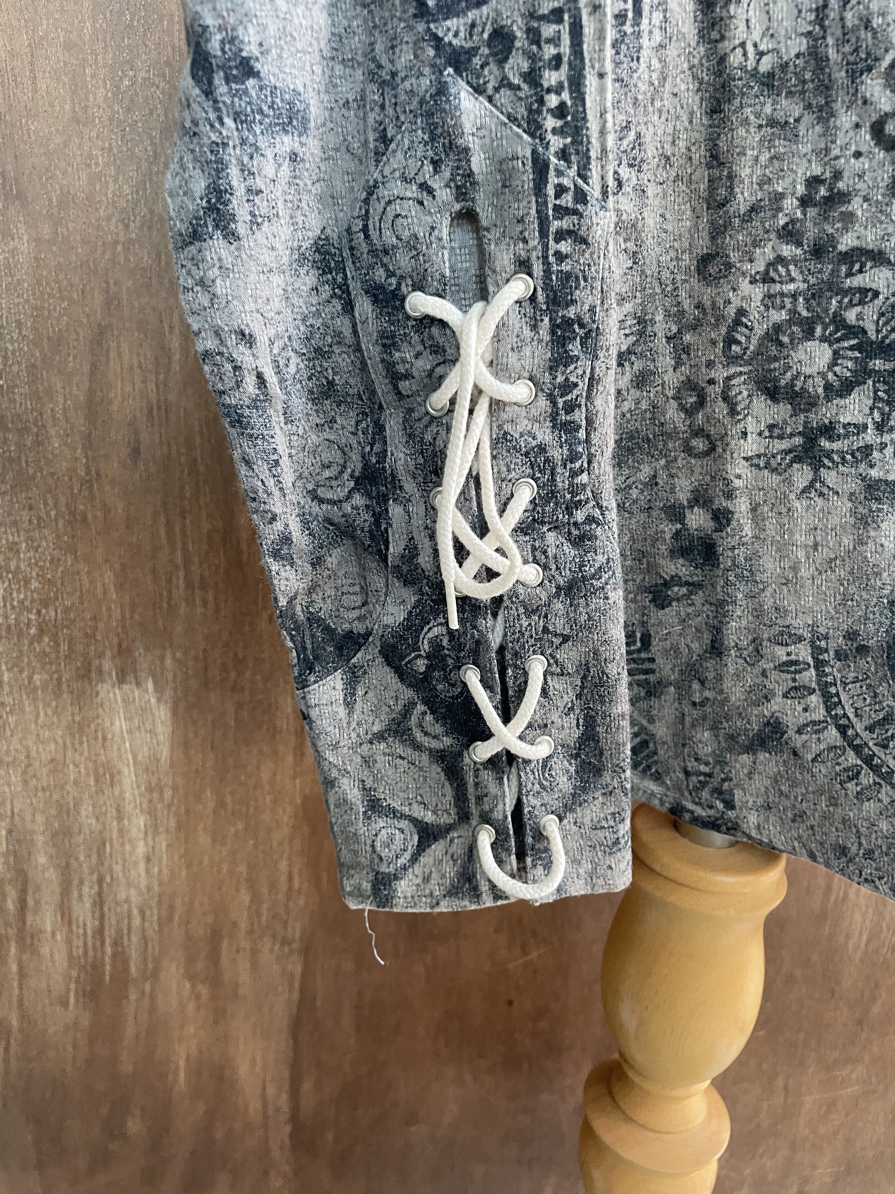 Tornado Mart TORNADO MART Graphic Vintage Lace Shirt Size US XXS / EU 40 - 3 Thumbnail