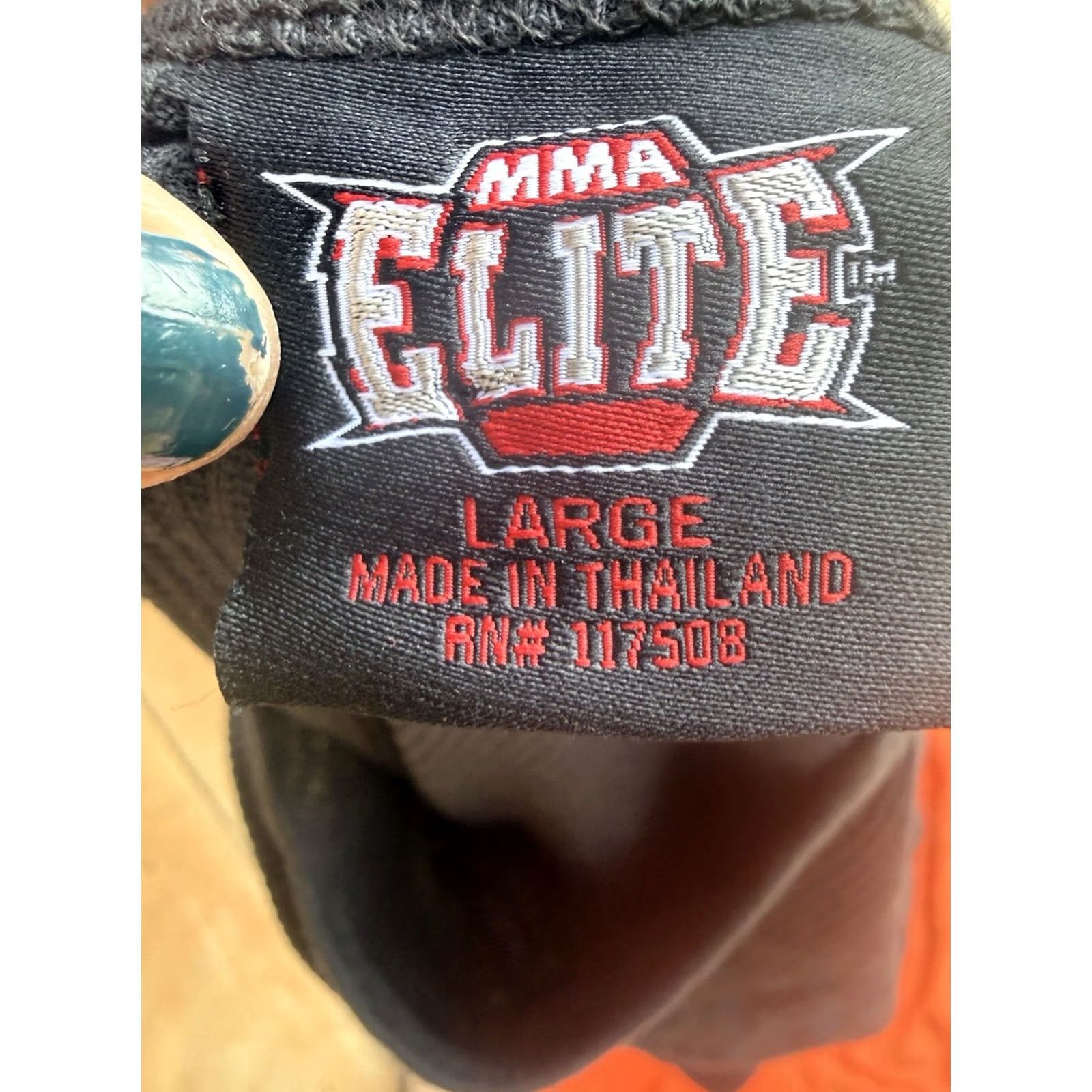 Vintage VINTAGE MMA Elite Shirt Men L Black Tee Long Sleeve Graphic Print Logo Y2K Snake Cross Tattoo Size US L / EU 52-54 / 3 - 3 Thumbnail
