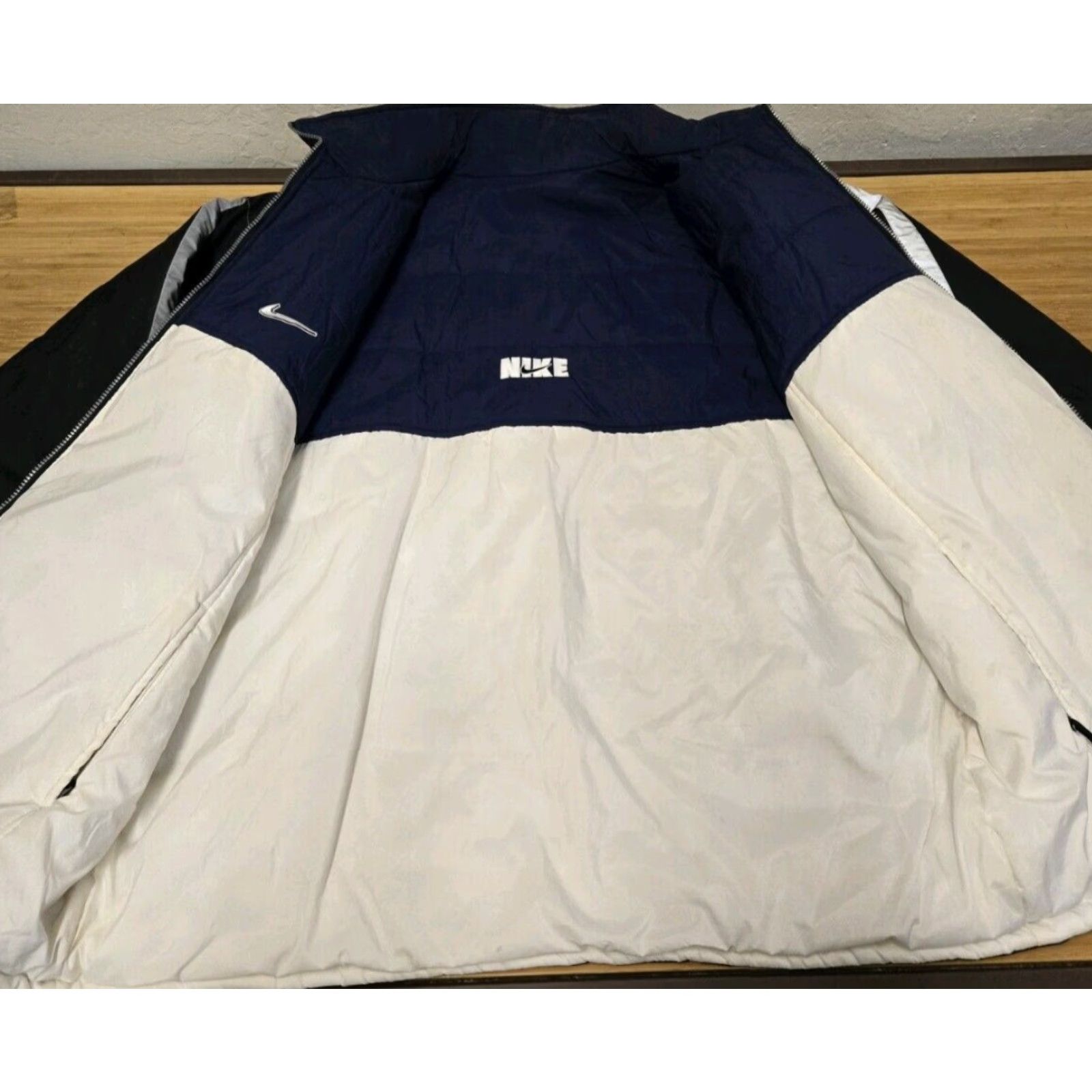 Nike VINTAGE Nike Jacket Reversible Insulated Black XL Mens 90s Bomber Zip Size US XL / EU 56 / 4 - 5 Thumbnail