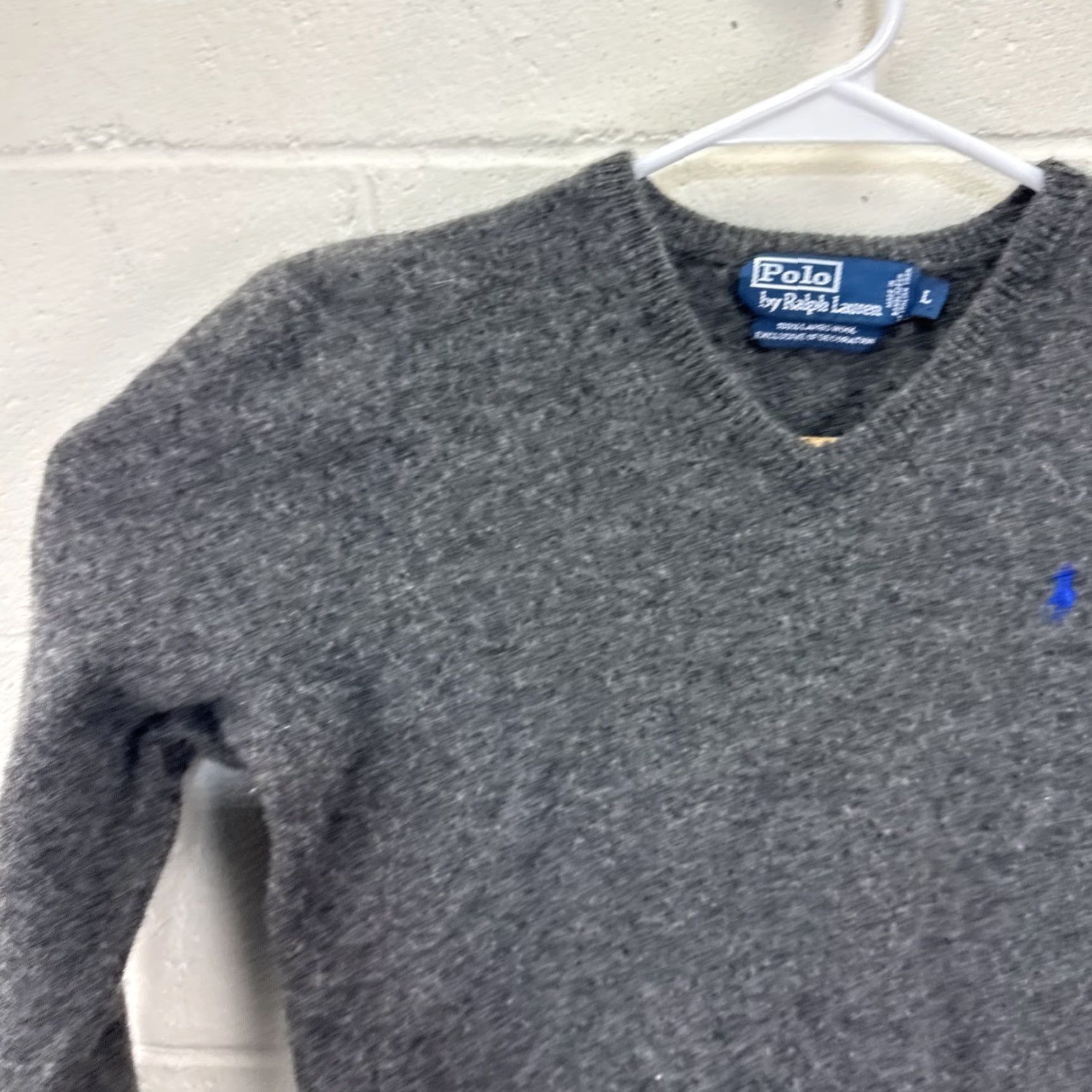 Polo Ralph Lauren VINTAGE Polo Ralph Lauren Sweater Womens Large Grey 100% Lambswool V Neck Pullover Embroidered Logo Minimalist Classic Outdoor 90s Sports Preppy Size L / US 10 / IT 46 - 3 Thumbnail
