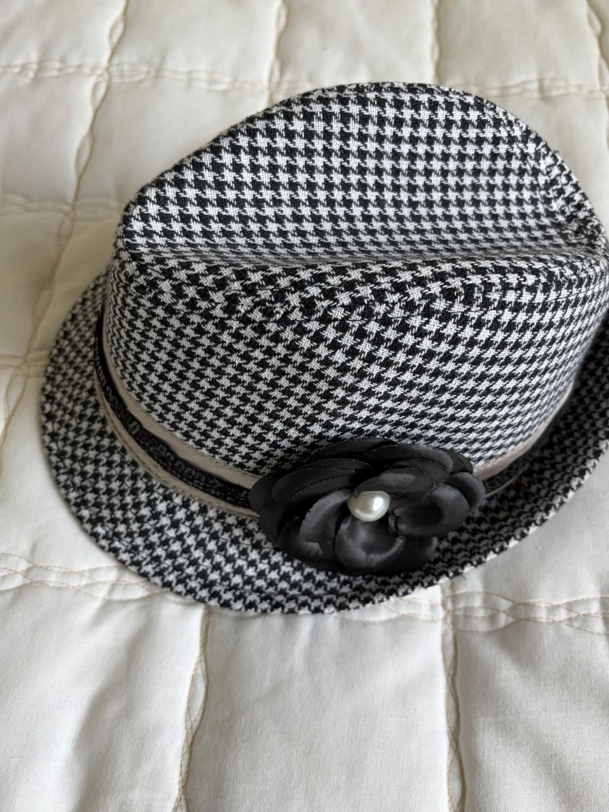 The Unbranded Brand Fedora Hat Houndstooth Black/White Chevron & Black Flower Size ONE SIZE - 1 Thumbnail