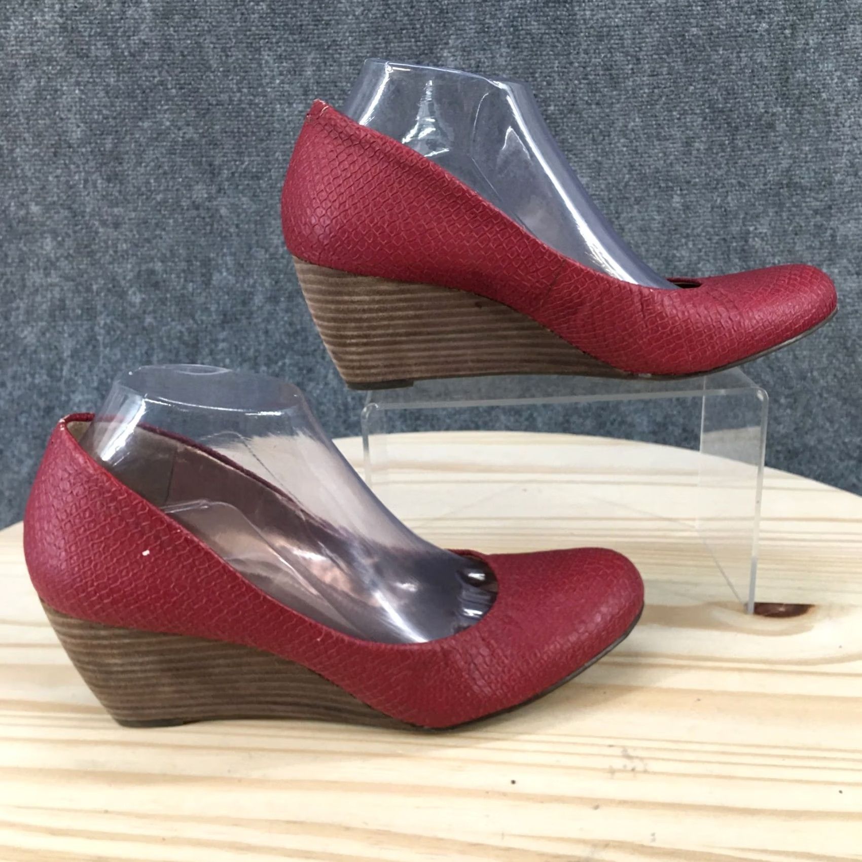 BCBGeneration BCBGeneration Tallie Heels Womens 9.5 Slip On Wedge Pumps Red Faux Leather Size US 10 / IT 40 - 2 Thumbnail
