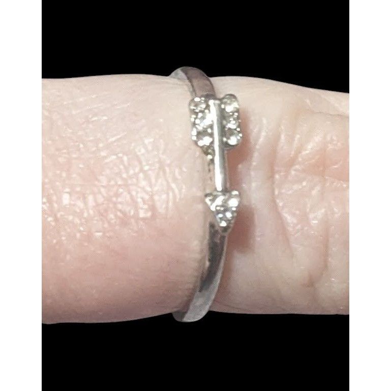 Other Minimalist Gemmed Silver Tone Arrow Ring Size 10 1/2 Size ONE SIZE - 12 Thumbnail