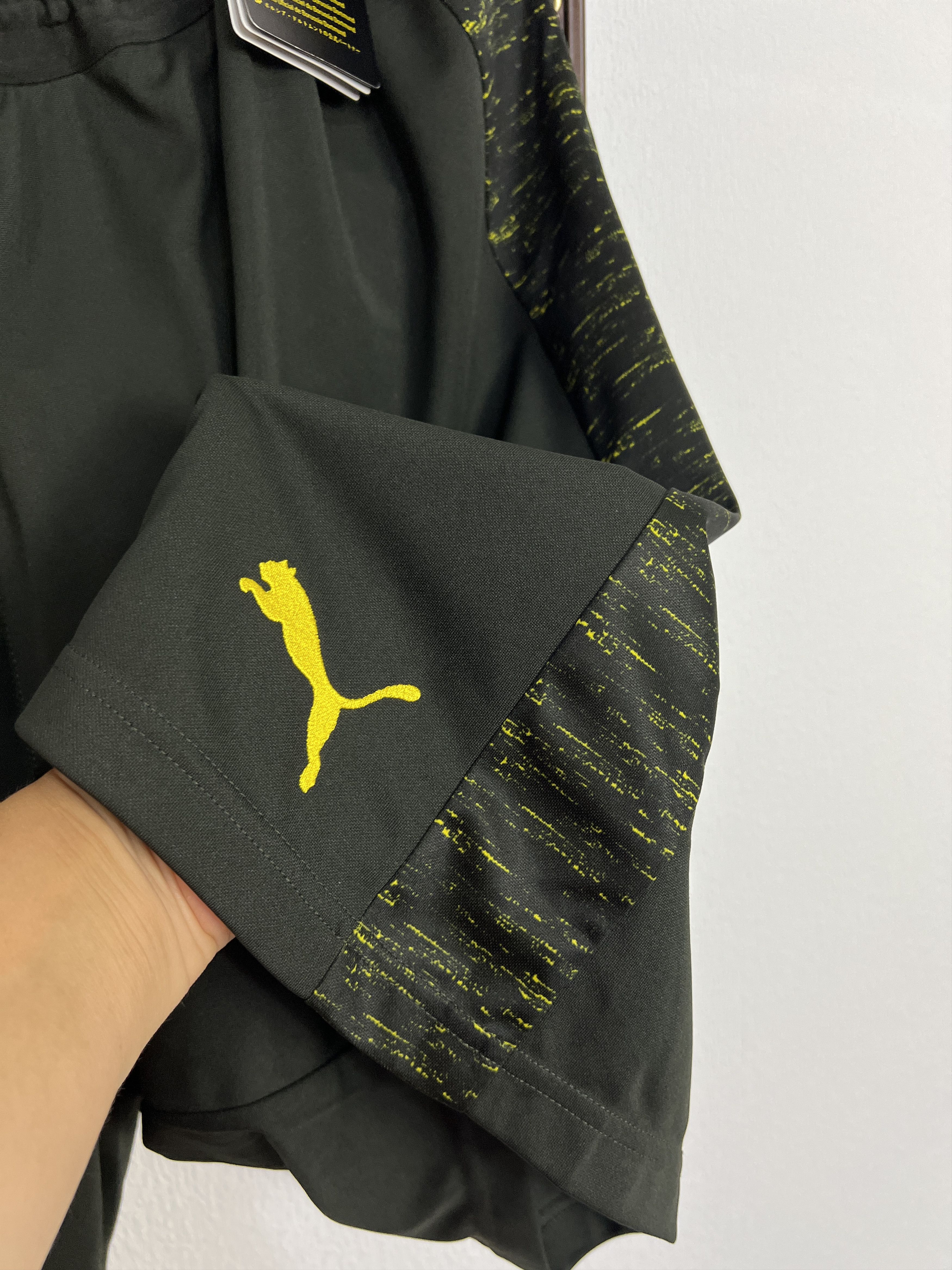 Puma Puma Borussia Dortmund Football Shorts Soccer Athletic 3XL Size US 40 / EU 56 - 4 Thumbnail