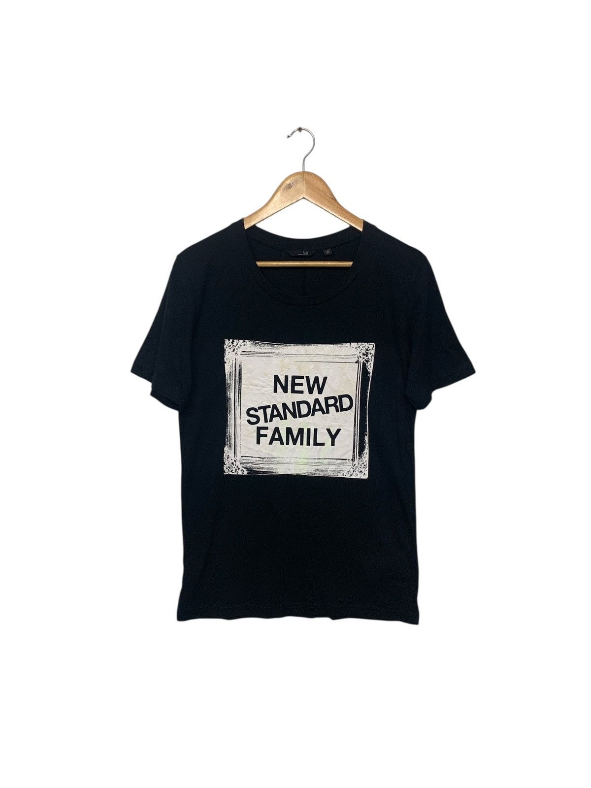 Undercover × Uniqlo Uniqlo X Undercover "New Standard Family" T Shirt Size US M / EU 48-50 / 2 - 1 Thumbnail