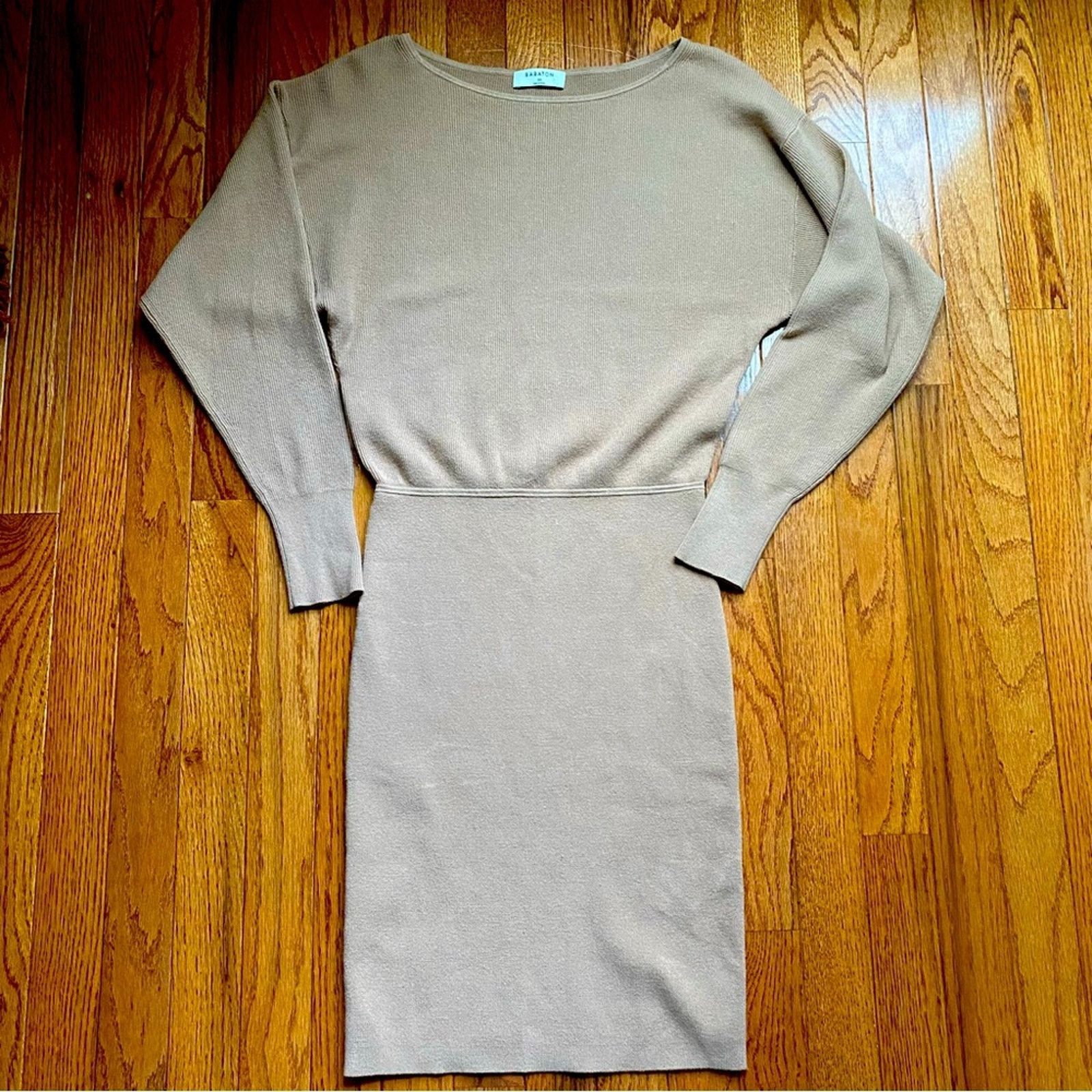 Aritzia Aritzia BABATON Camel Sweater Dress XS EUC Size XS / US 0-2 / IT 36-38 - 2 Thumbnail