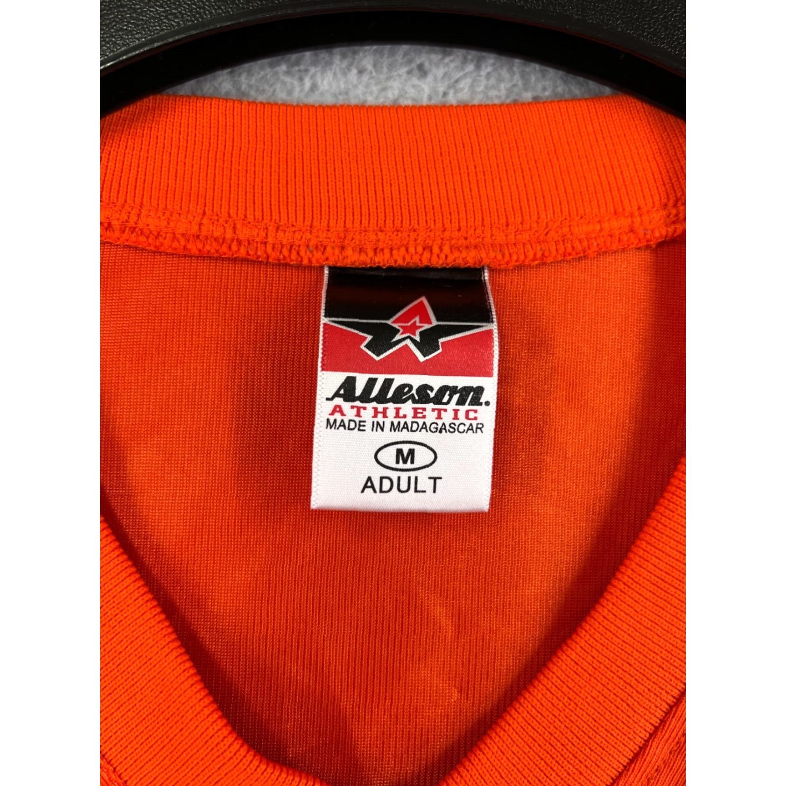 Vintage Alleson Athletic T-Shirt Mens M Orange V-Neck Polyester Shirt Sports Logo 90s? Size US M / EU 48-50 / 2 - 3 Thumbnail