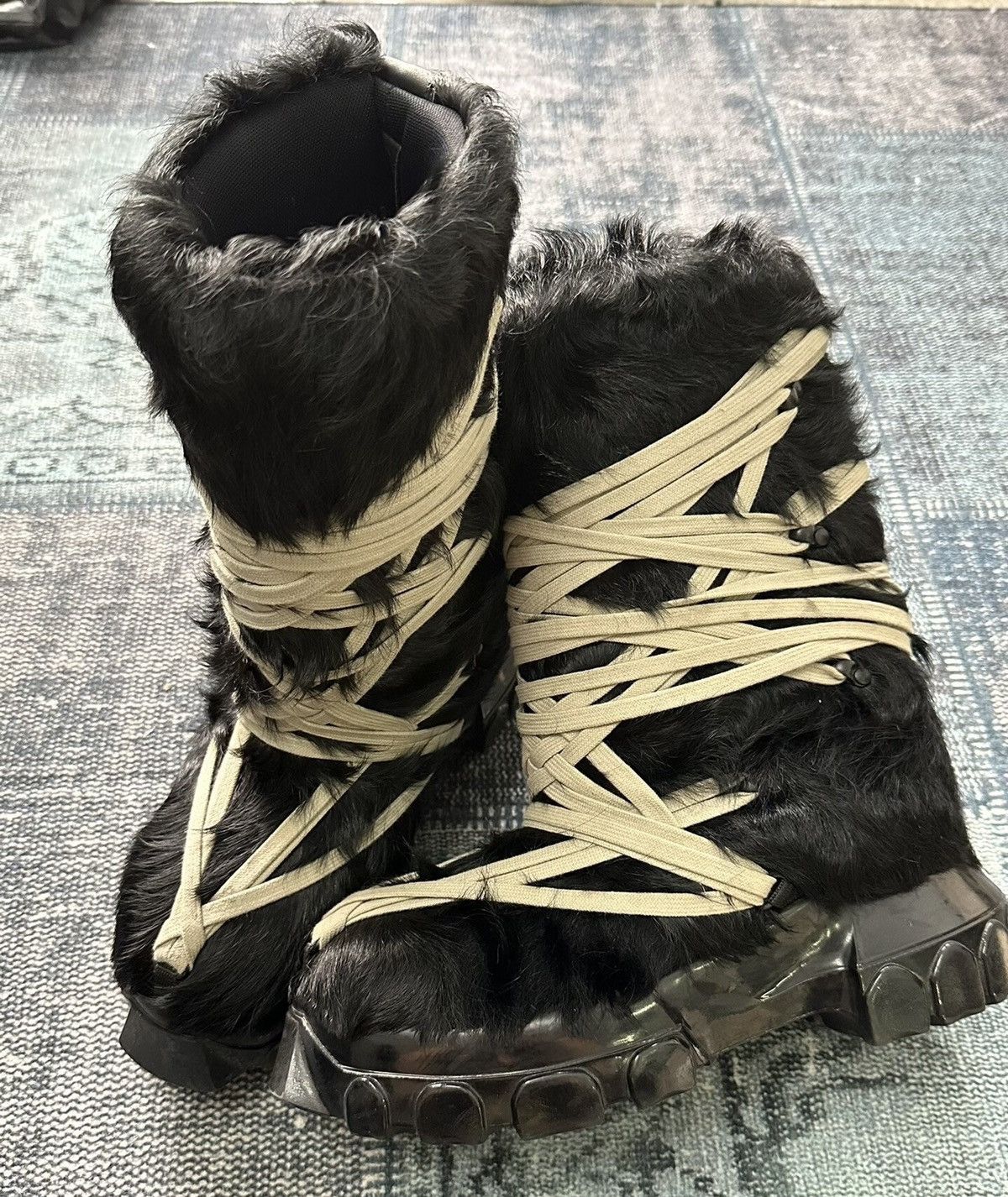 Rick Owens Rick Owens crazy lace pony hair snow boots. Size US 8 / IT 38 - 1 Thumbnail