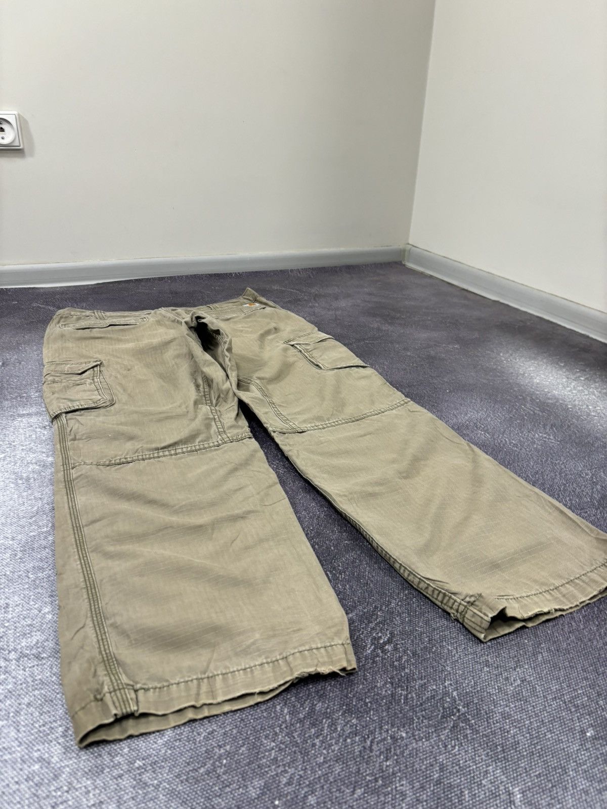 Carhartt Vintage Carhartt Y2K Khaki Hype Work Baggy Cargo Pants Size US 38 / EU 54 - 4 Thumbnail