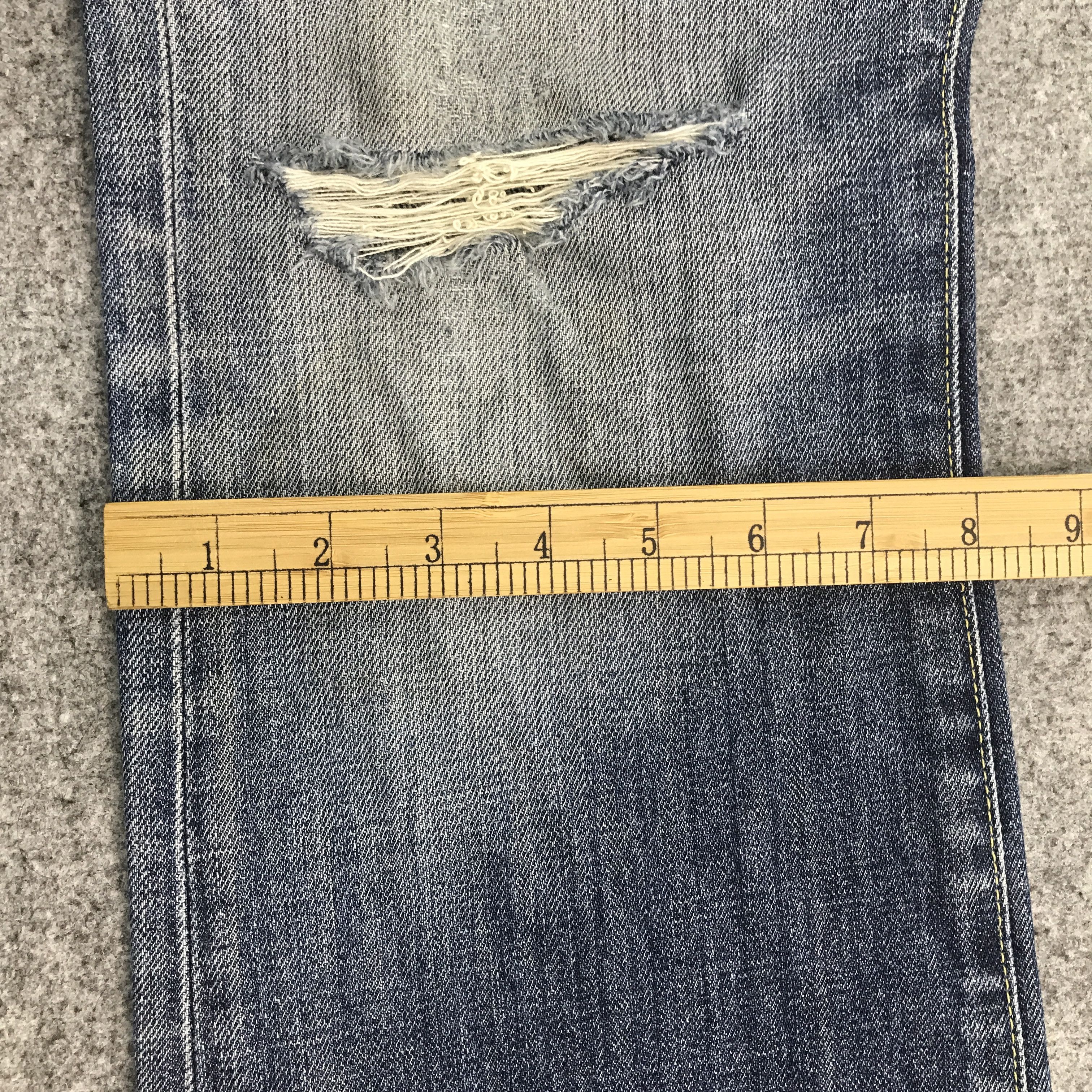 Japanese Brand Flare uniqlo Jp bootcut distressed denim K54B17 Size US 31 - 10 Thumbnail