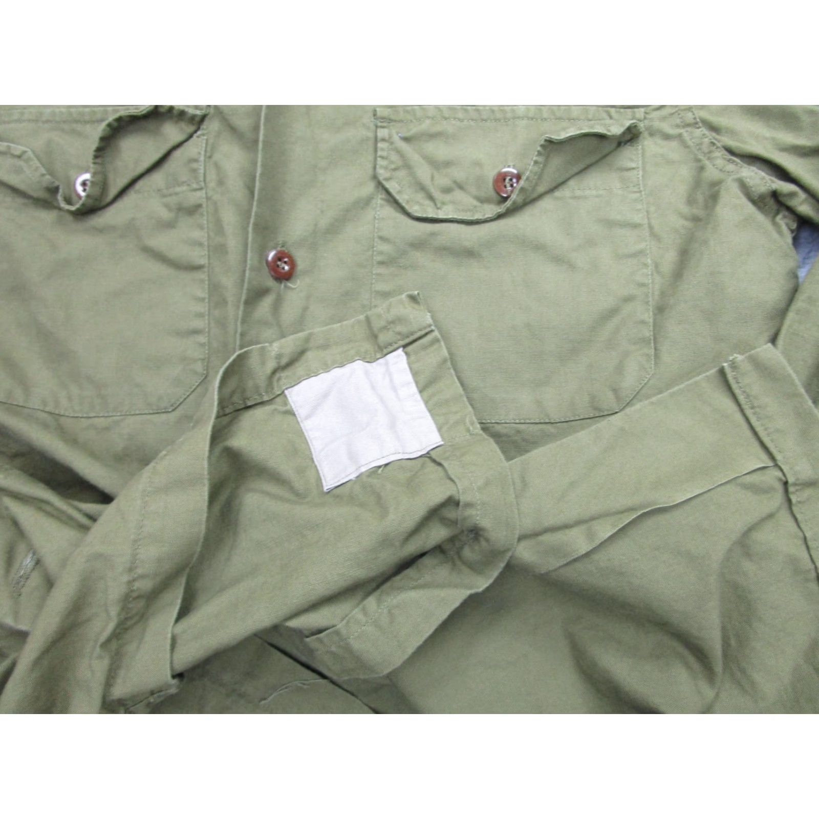 Olive VINTAGE Military Field Shirt Mens Medium Olive Green Epaulet Utility Sanforized Long Sleeve Button-Up Shirt Mens Medium Green military Size US L / EU 52-54 / 3 - 5 Thumbnail