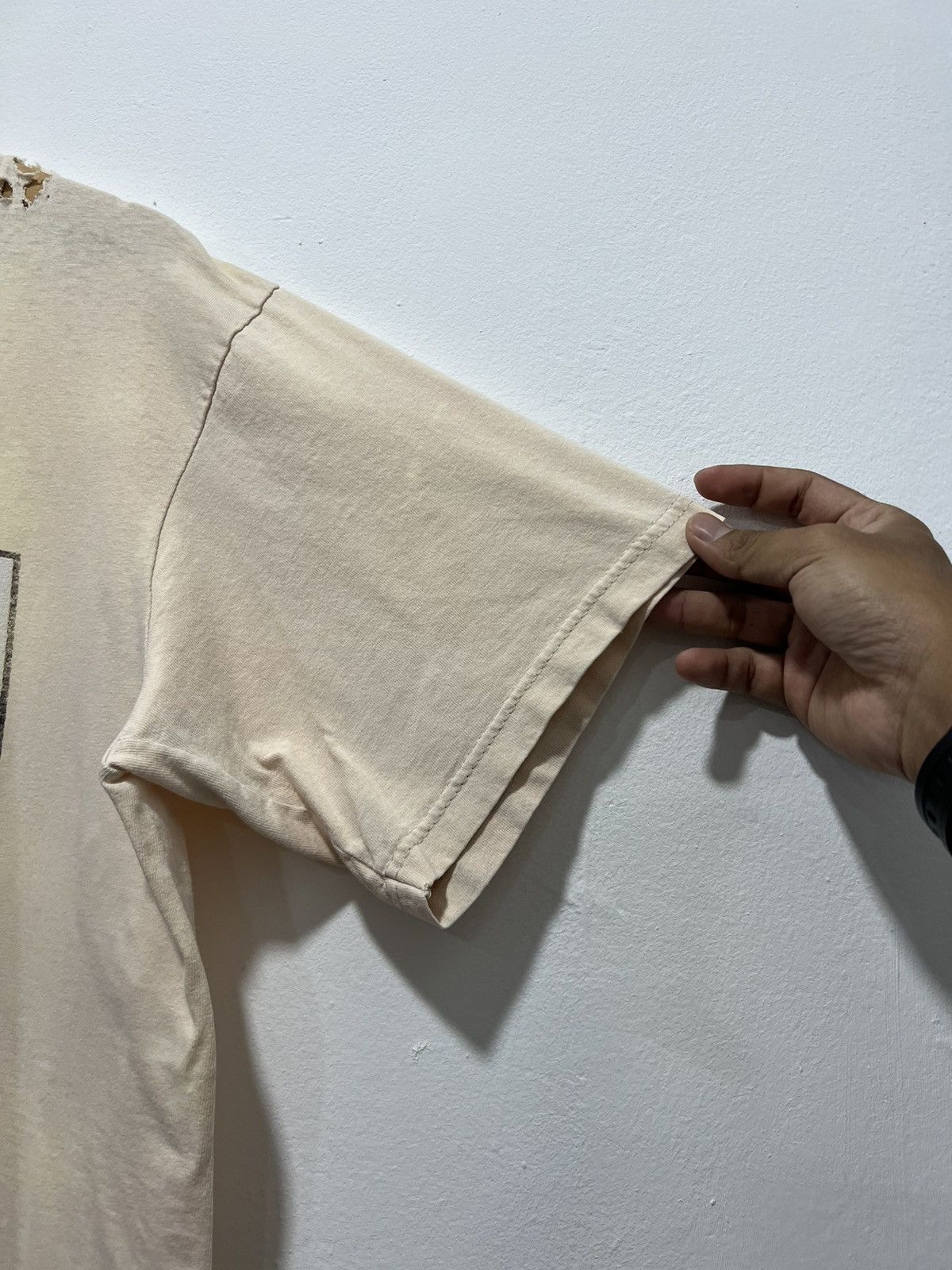 Band Tees × Vintage Vintage 90’s The Band Distressed Tshirt Size US L / EU 52-54 / 3 - 4 Thumbnail