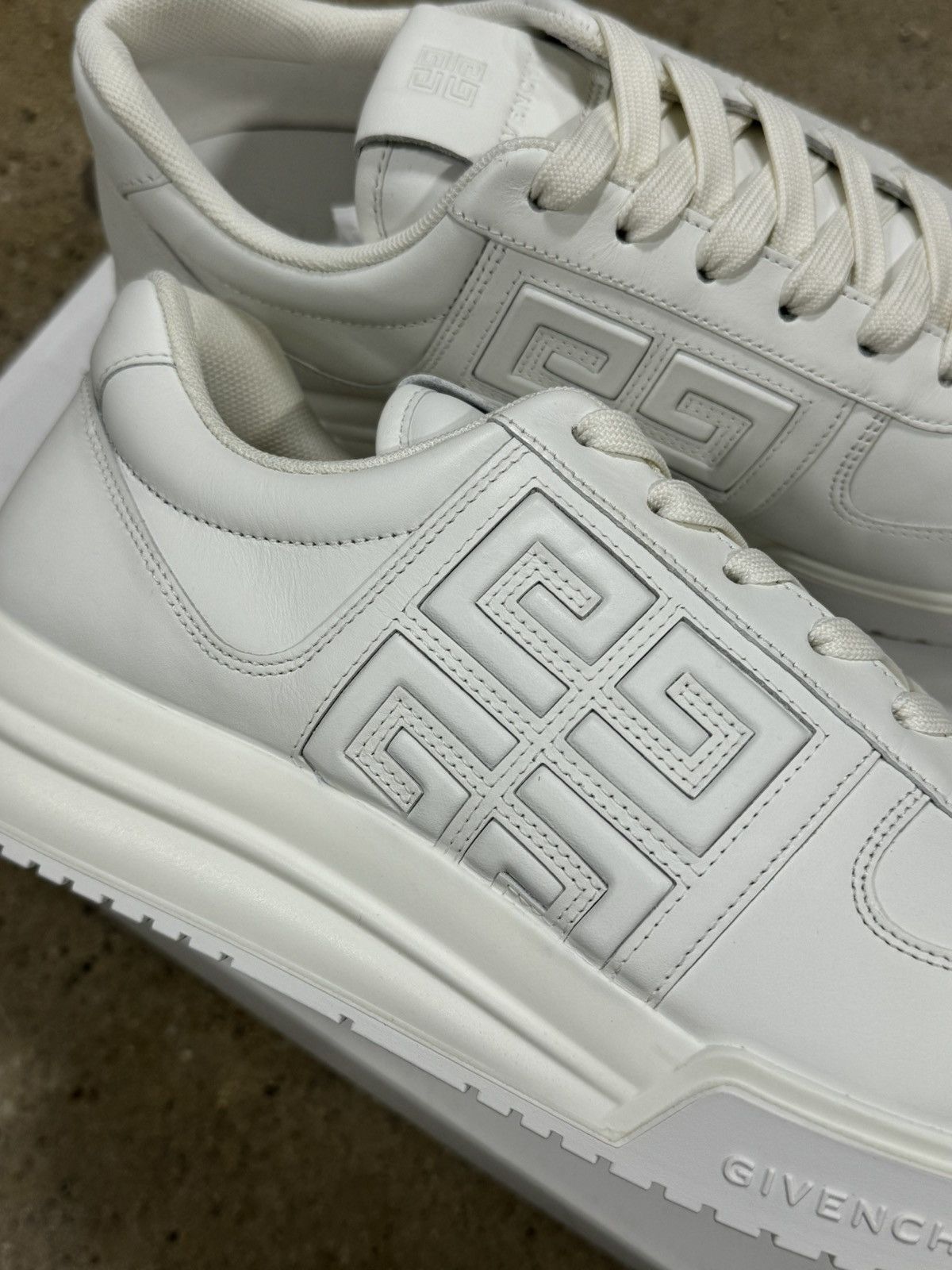 Givenchy Givenchy G4 Leather Sneaker NEW 900$ Size US 11 / EU 44 - 3 Thumbnail