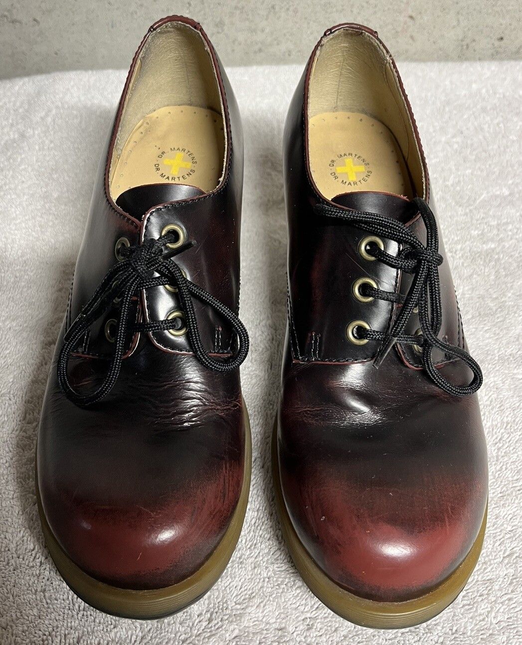 Dr. Martens Dr. Martens Danielle Heeled Booties Oxfords US 6 Oxblood Size US 6 / IT 36 - 2 Thumbnail