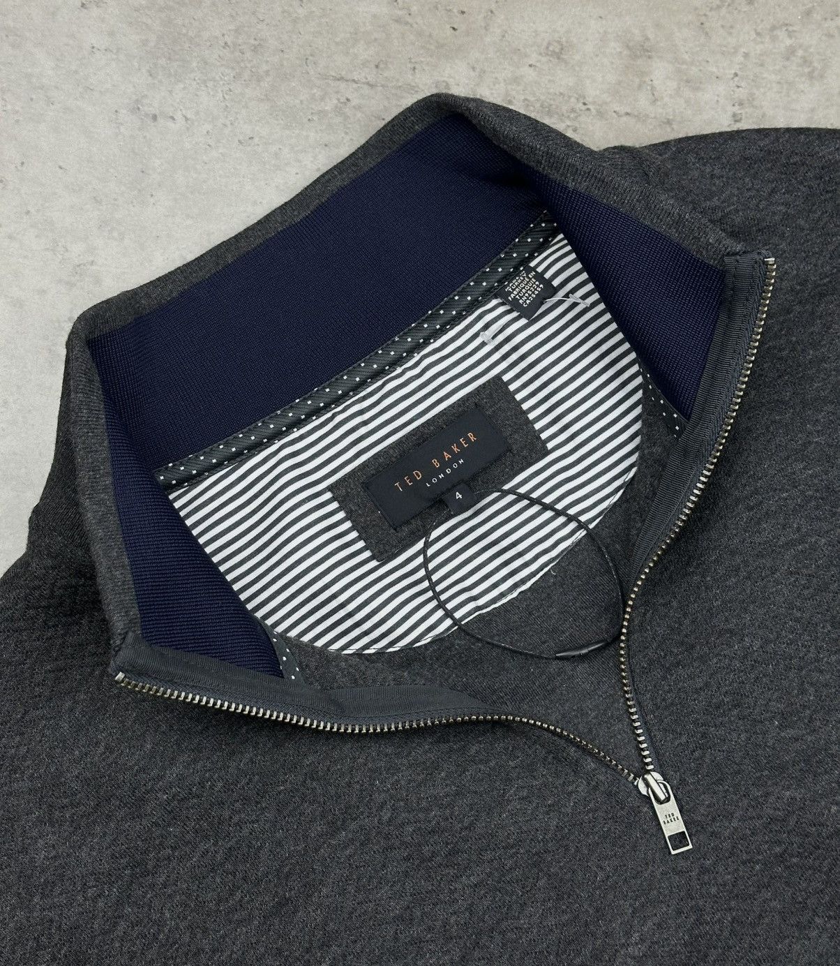 Ted Baker Ted Baker London 1/4 Zip Pullover Sweater Grey Size 4 Size US L / EU 52-54 / 3 - 4 Thumbnail