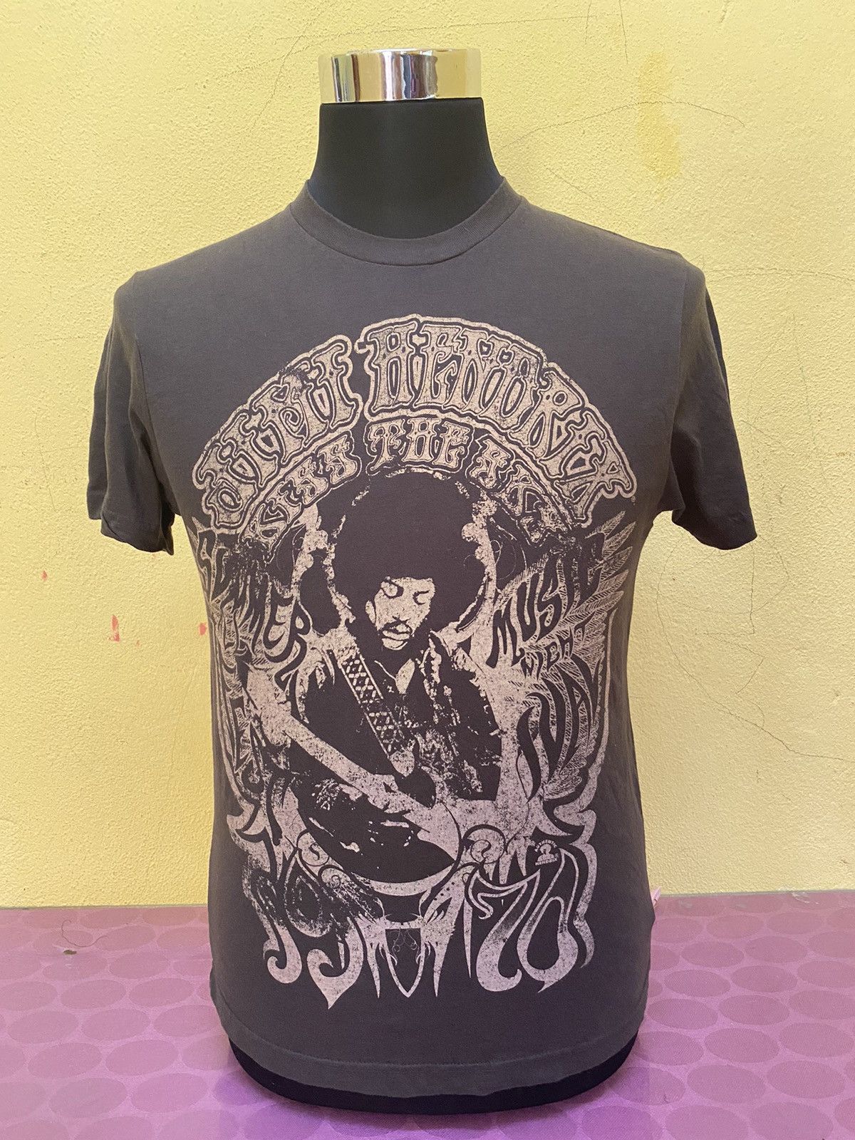 Band Tees × Jimi Hendrix × Old Navy Jimi Handrix Music Night Tshirt Size US S / EU 44-46 / 1 - 1 Thumbnail