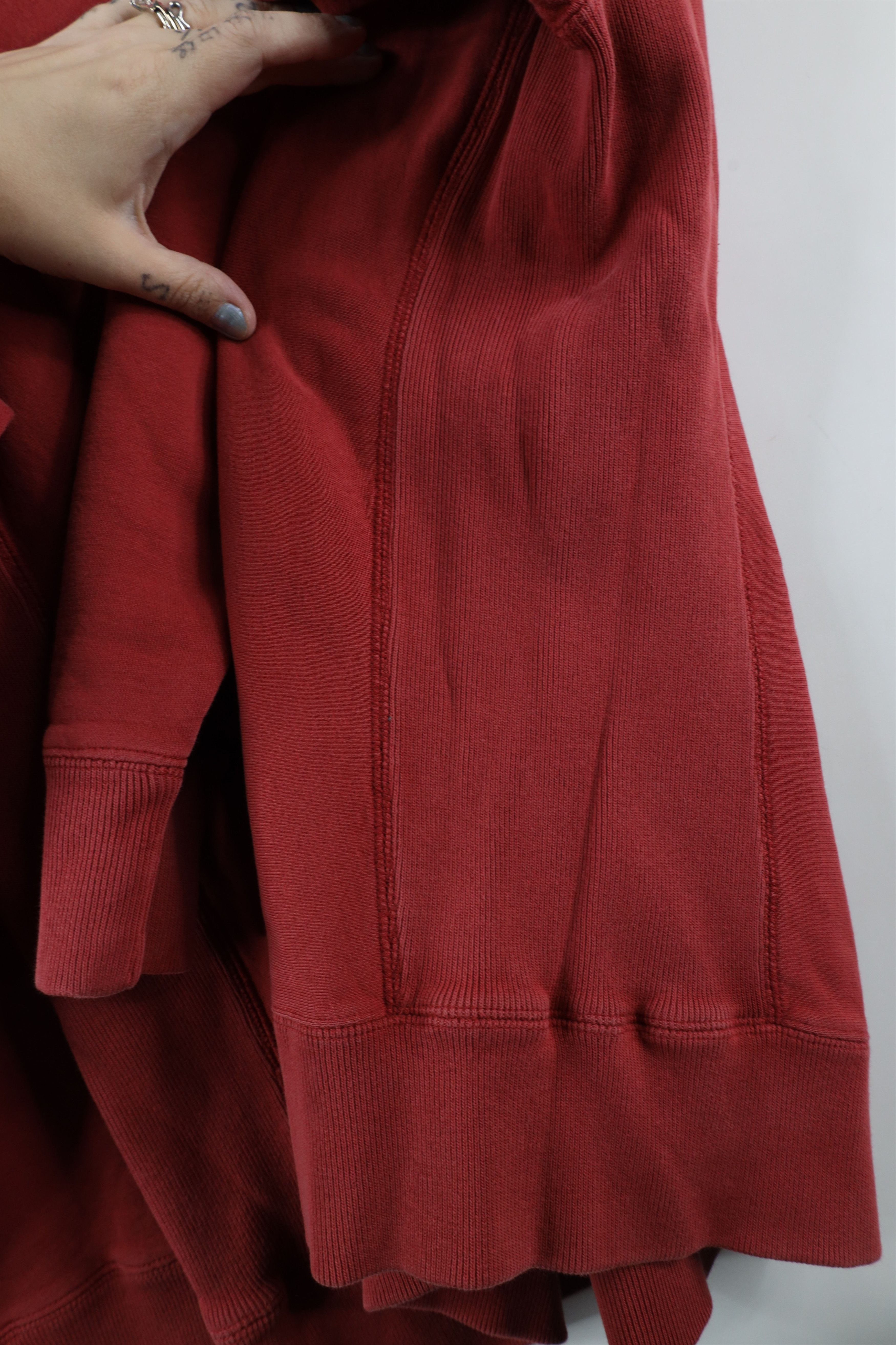 Eddie Bauer × Vintage Vintage Eddie Bauer Spell Out Block Letter Sweatshirt Red Size US L / EU 52-54 / 3 - 9 Thumbnail