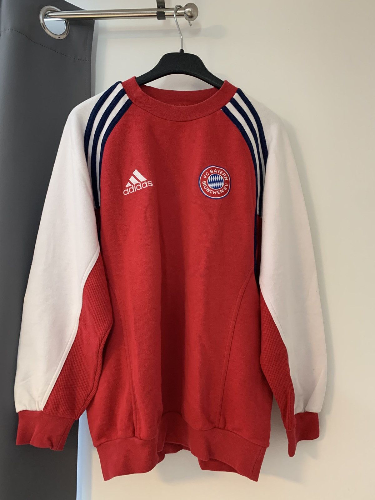 Adidas Vintage Adidas Football Sweatshirt Size US M / EU 48-50 / 2 - 1 Thumbnail