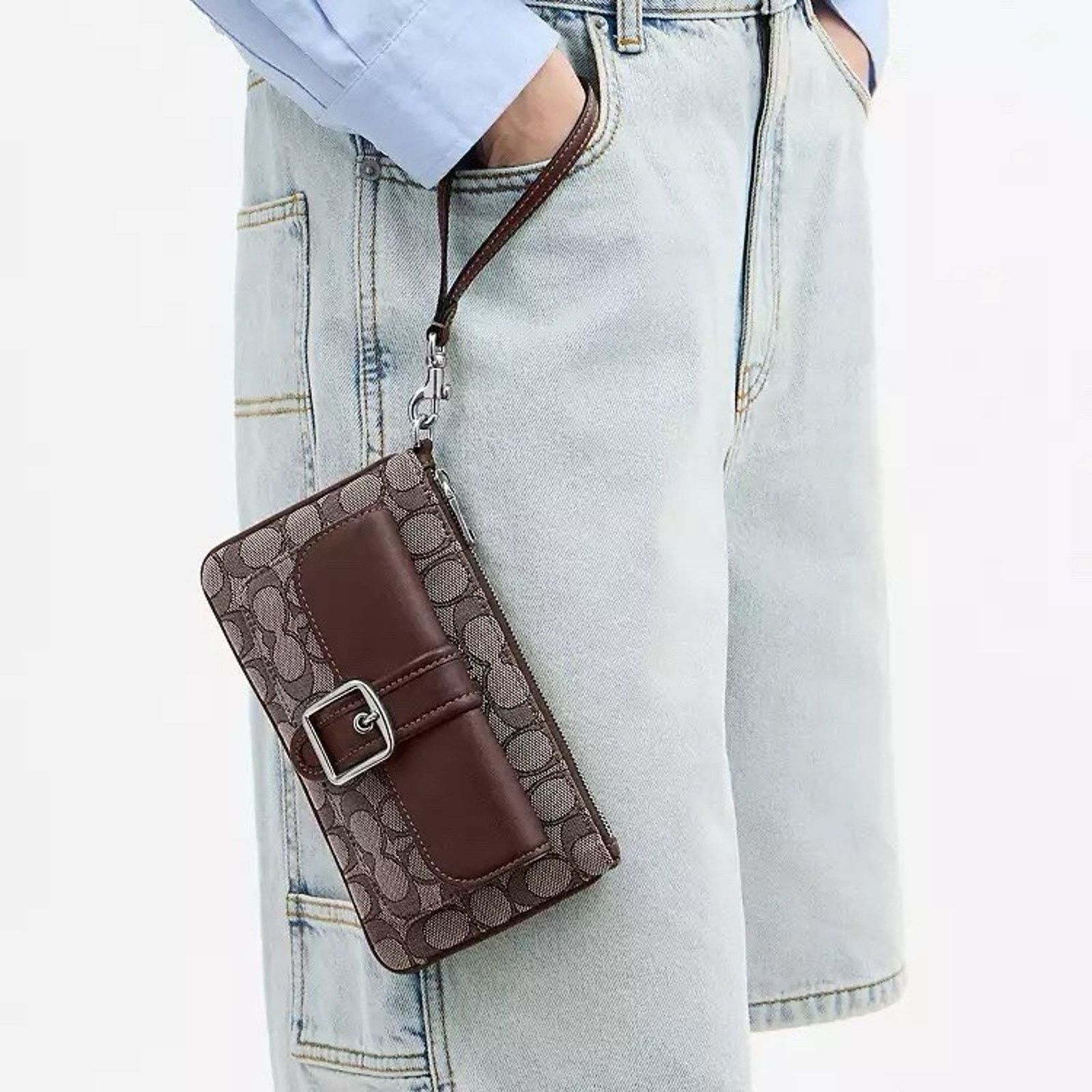 Coach NWT Coach Ashton Wristlet Jacquard Silver/Oak/Maple CDY06 Size ONE SIZE - 6 Thumbnail