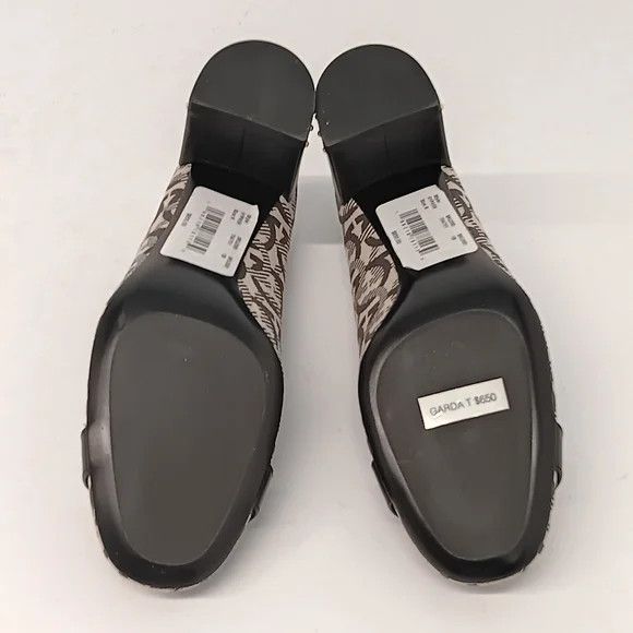 Salvatore Ferragamo Ferragamo Monochrome Canvas Garda Gancini Pumps- Size 6 Size US 6 / IT 36 - 13 Thumbnail