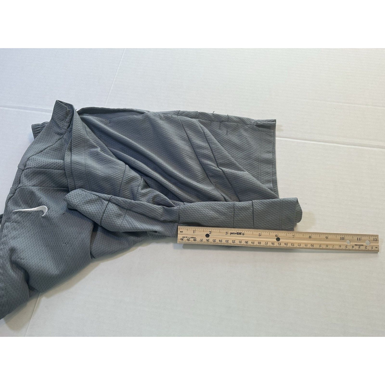 Nike Nike Icon Dri Fit Shorts Gray Medium Basketball drawstring Size US 26 / EU 42 - 11 Thumbnail