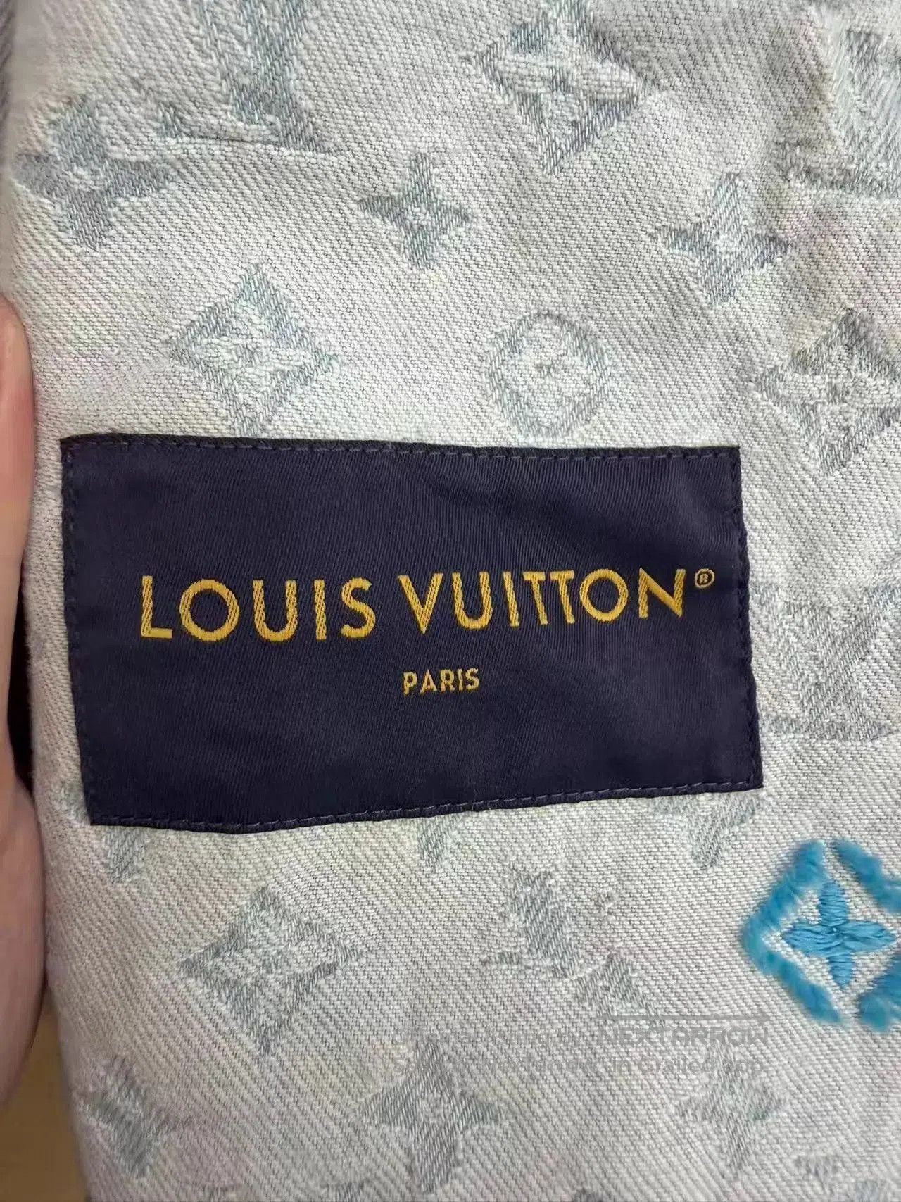 Louis Vuitton Blue Denim Jacket with Colorful Pattern - Size M. Size US M / EU 48-50 / 2 - 3 Thumbnail