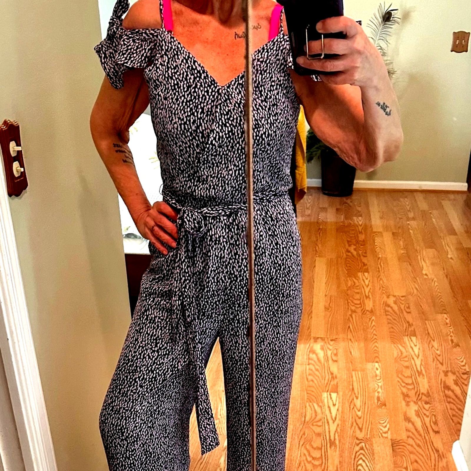 Michael Kors Michael Kors Mini Ikat Cold-Shoulder Jumpsuit Navy/White S Size 27" / US 4 / IT 40 - 6 Thumbnail