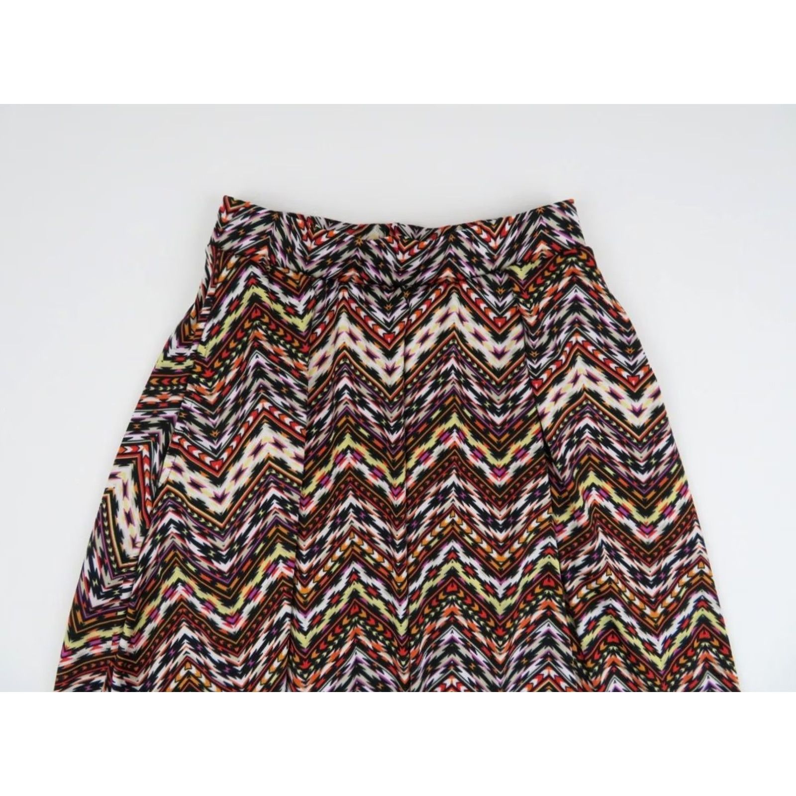 Vintage LuLaRoe Madison Skirt XS Pockets Geometric Neon Pink Aztec Women's Madison Skirt XS Geometric Neon Pink Aztec LuLaRoe Size 26" / US 2 / IT 38 - 2 Thumbnail