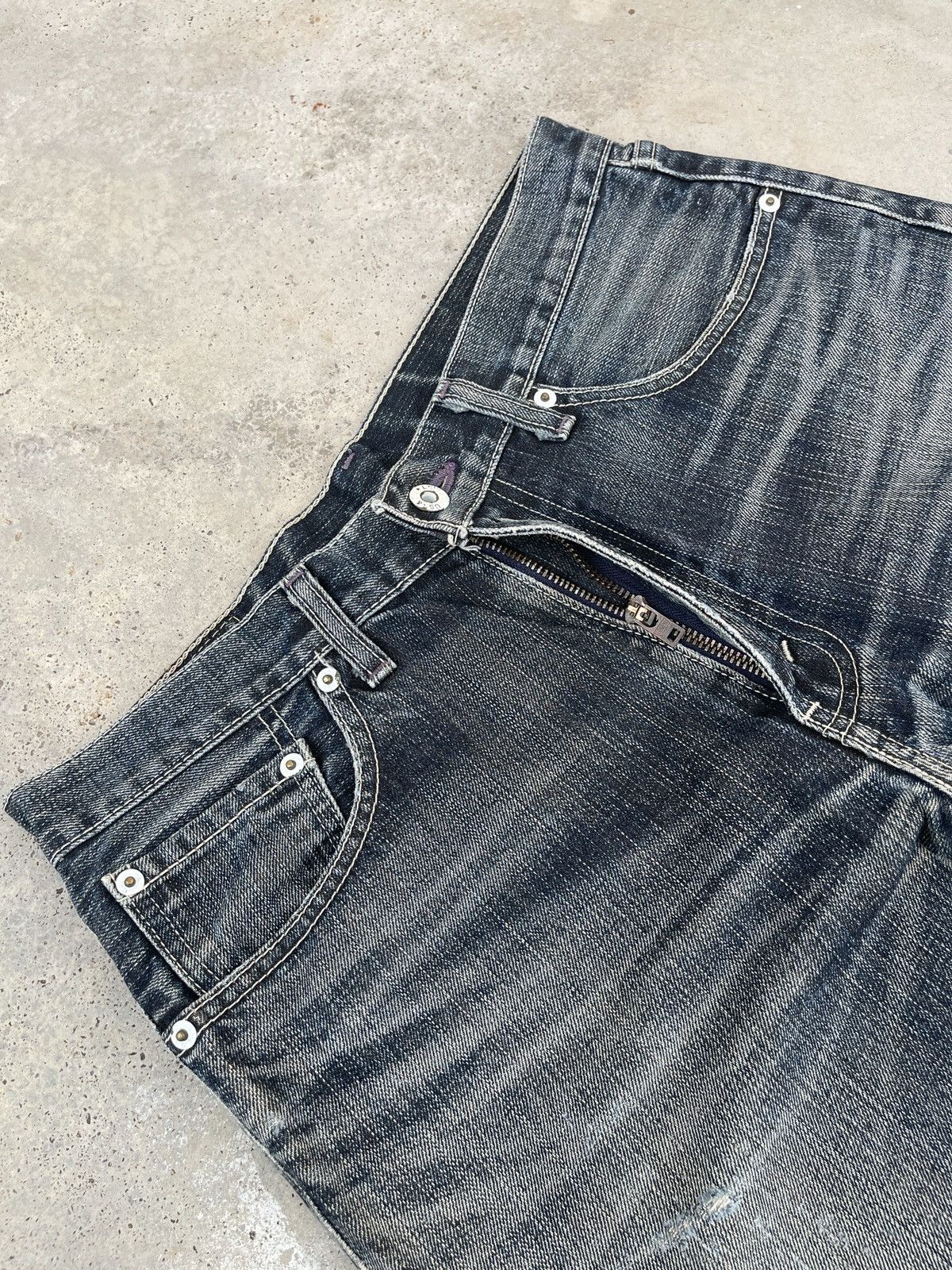Levi's × Levi's Vintage Clothing × Vintage Levi’s 507 Vintage Y2K Faded Blue Denim Jeans Size US 32 / EU 48 - 7 Thumbnail
