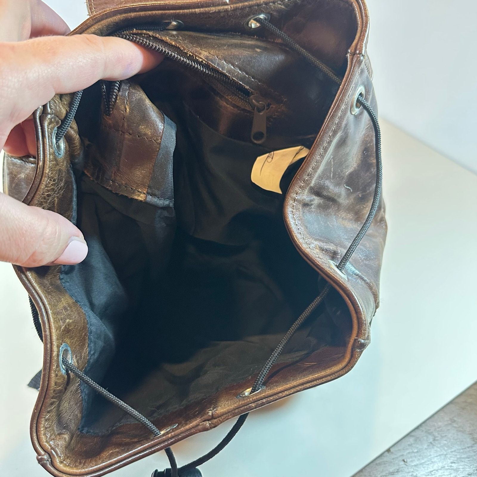 Other Brown Leather Backpack Satchel Zip Up Slingback Straps Size ONE SIZE - 9 Thumbnail