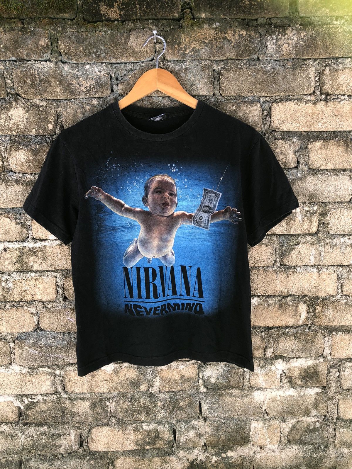 Band Tees × Nirvana × Vintage Vintage Bootleg Nirvana Nevermind Tshirt Size US S / EU 44-46 / 1 - 1 Thumbnail