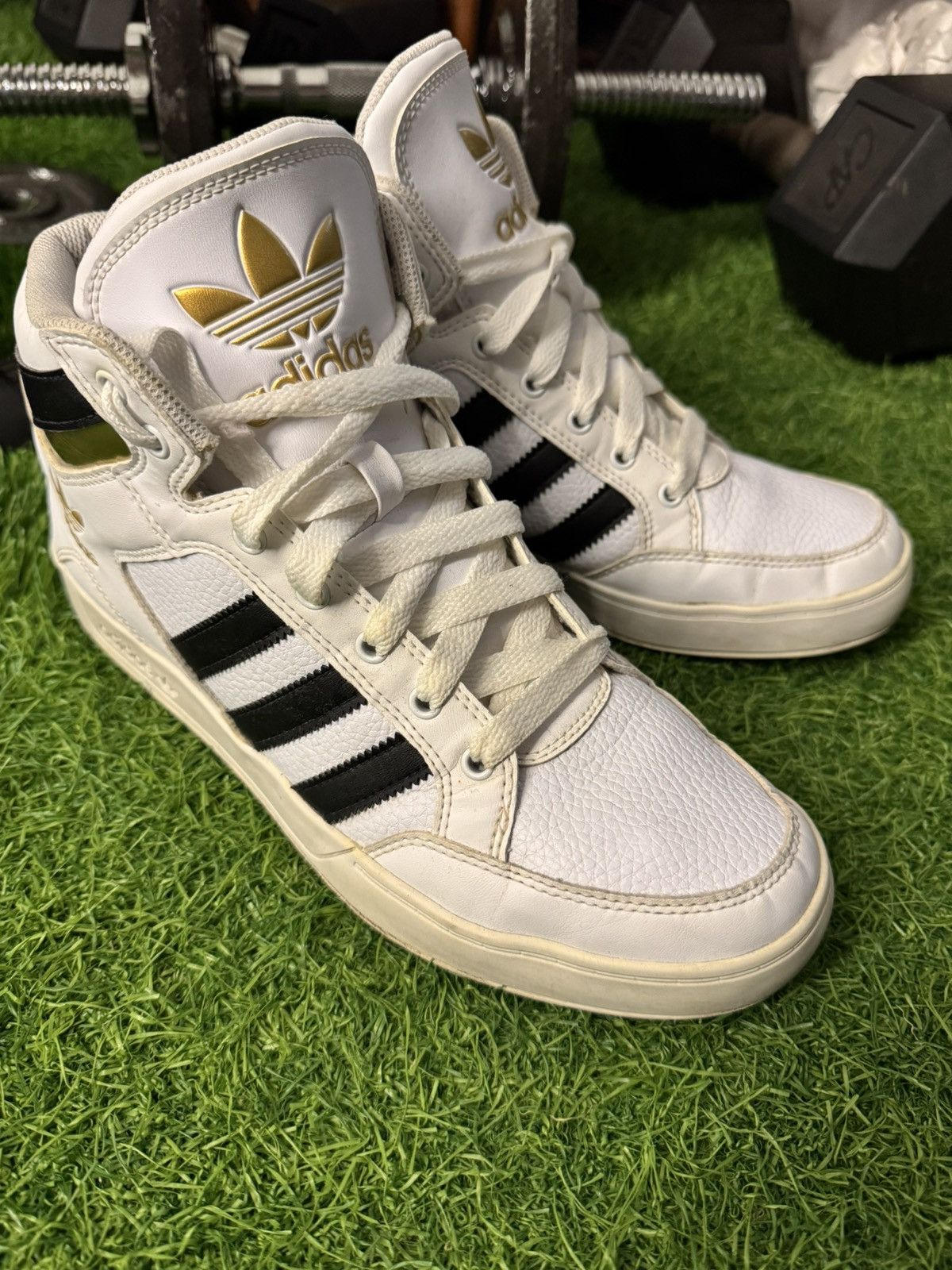 Adidas Adidas Hard Court High White Black Gold Sneakers Size US 9 / EU 42 - 6 Thumbnail