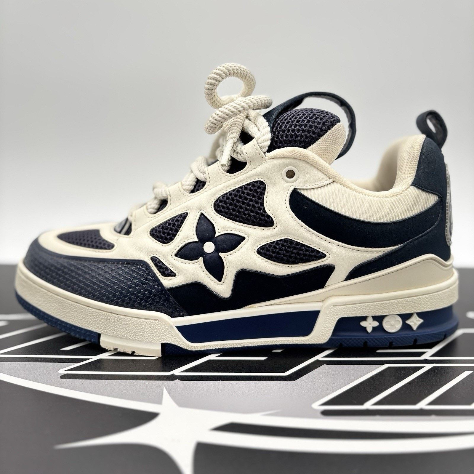 Louis Vuitton Louis Vuitton Skate ' Marine ' | GREAT CONDITION! Size US 9.5 / EU 42-43 - 11 Thumbnail