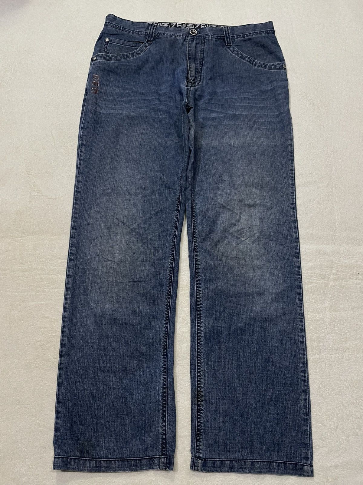 Vintage Vintage Japanese Brand Faded Distress Denim Jeans Size US 35 - 1 Thumbnail