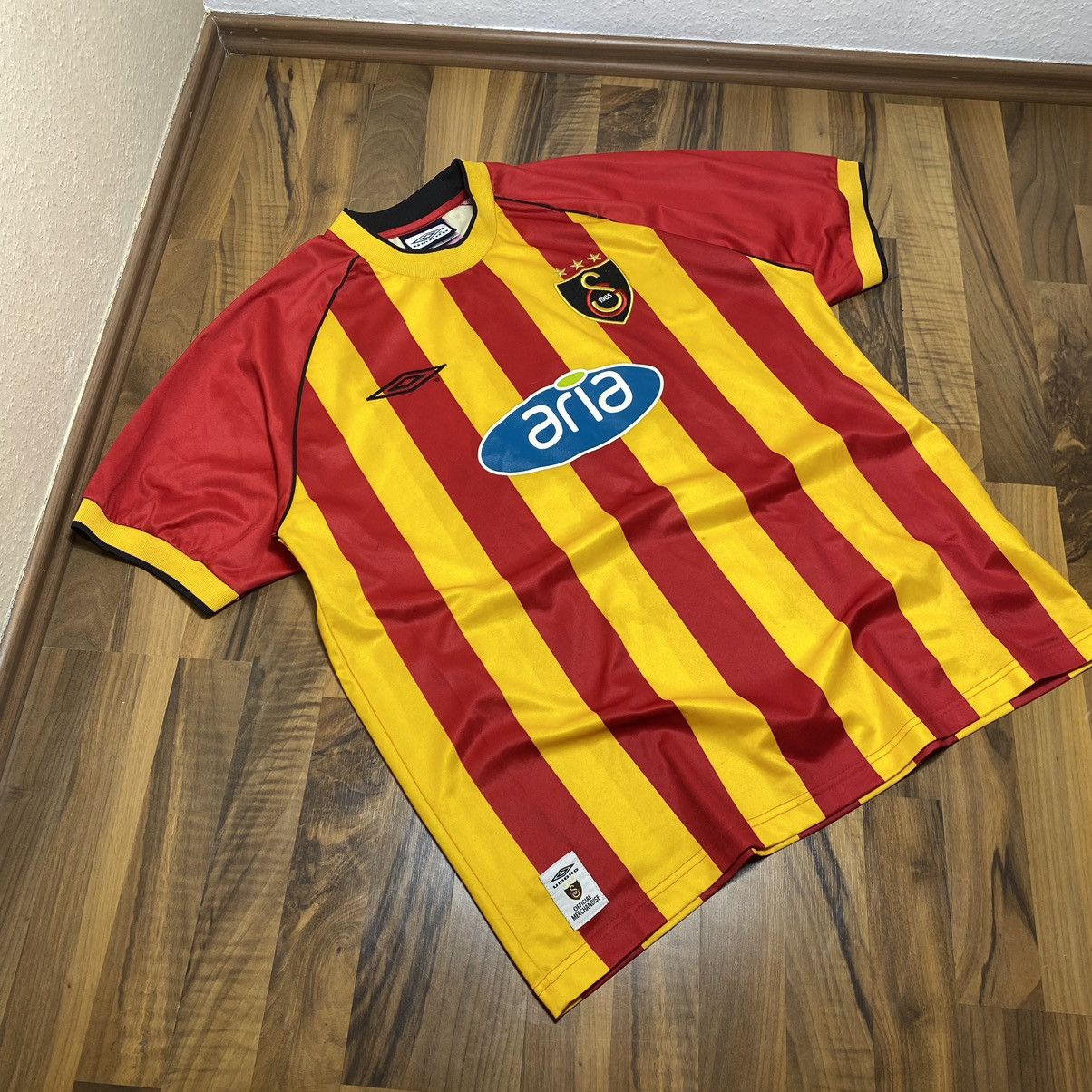 Umbro Vintage Umbro 2002-03 Galatasaray Home Size US L / EU 52-54 / 3 - 3 Thumbnail