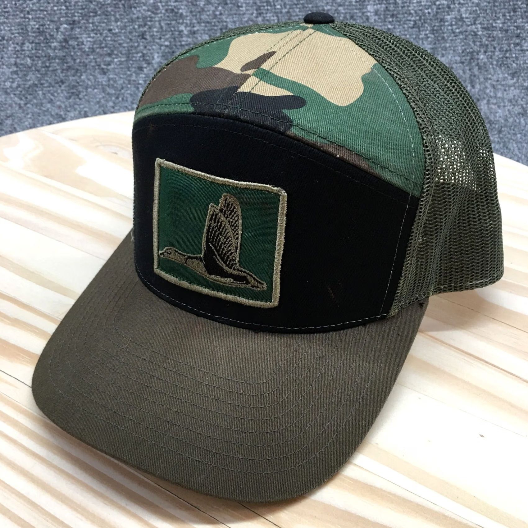 Vintage Richardson Trucker Hat Men Green Camo OS Adjustable Curved Brim Embroidered Logo Size ONE SIZE - 2 Thumbnail