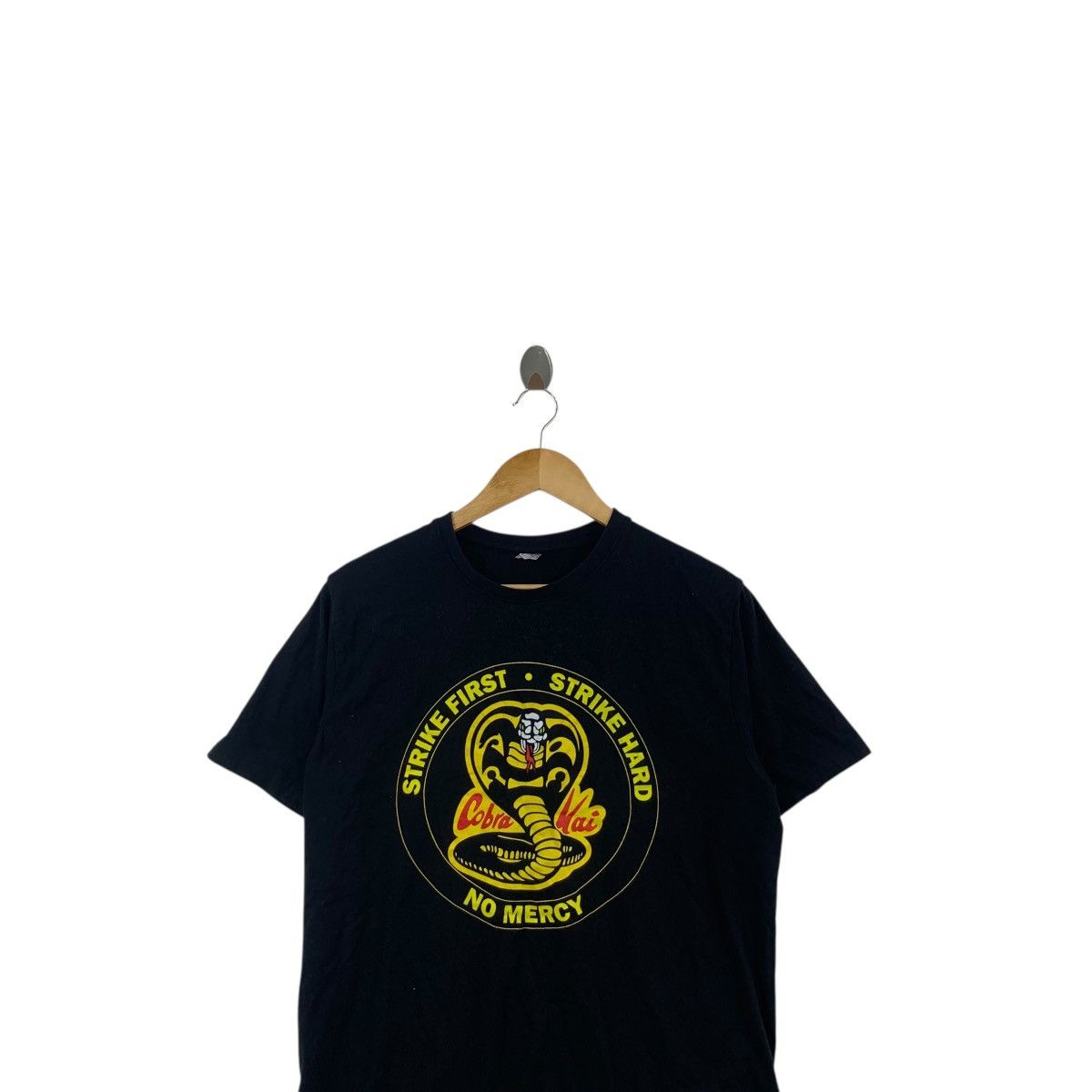 Other THE KARATE KID Cobra Kai No Mercy Series Tee Shirt Top Size US L / EU 52-54 / 3 - 2 Thumbnail
