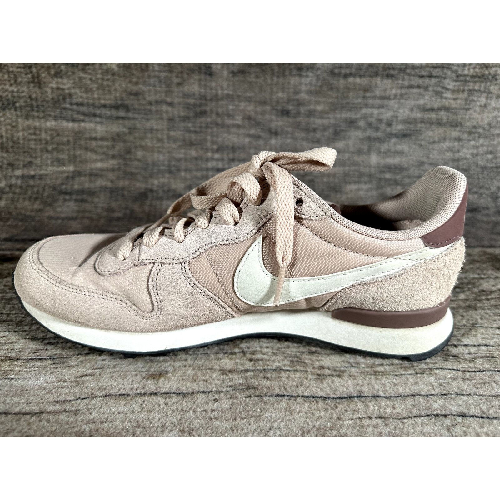 Nike Nike Womens Internationalist Shoes Pink Leather Sneakers Size US 7 / IT 37 - 7 Thumbnail