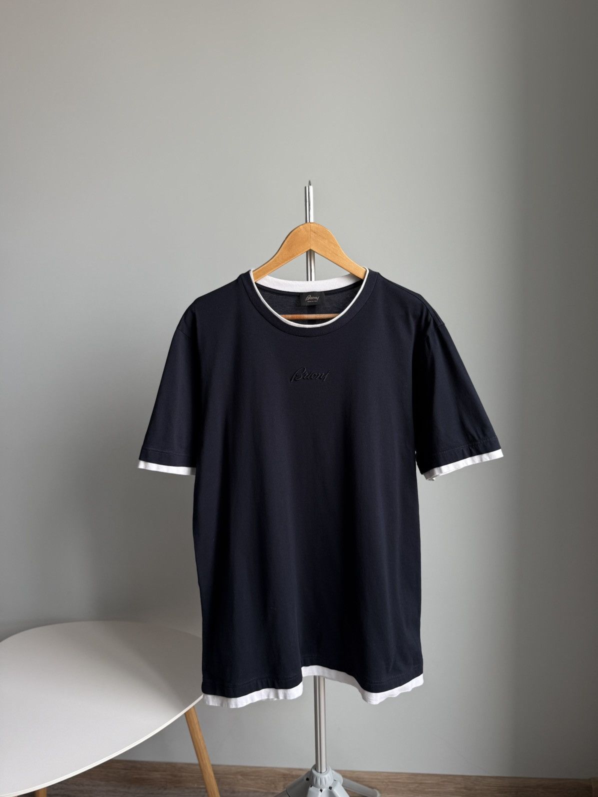 Brioni Brioni Embroidered Logo Cotton T-Shirt Navy Blue Size US L / EU 52-54 / 3 - 7 Thumbnail