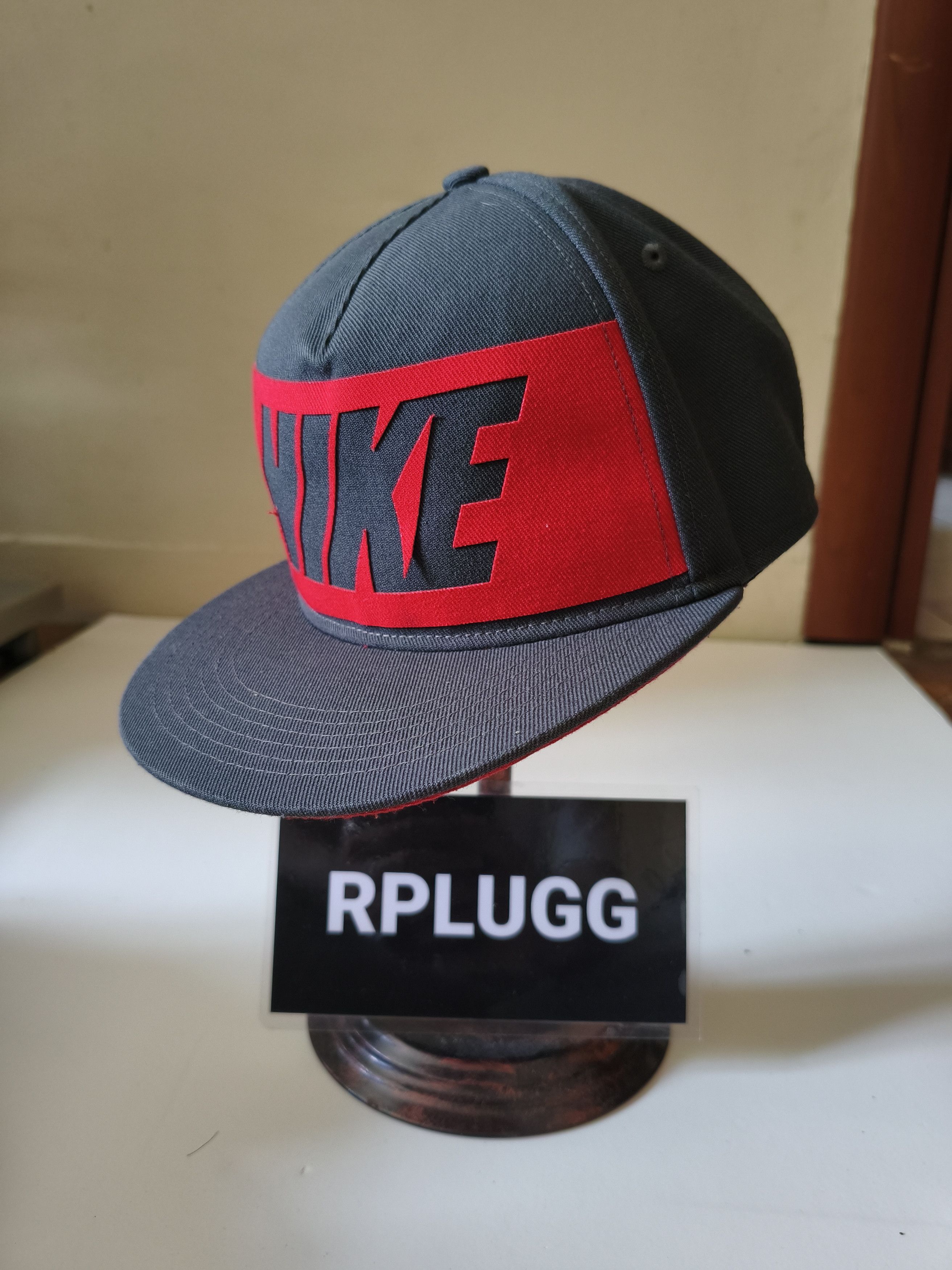 Nike Nike Big Logo Snapback Cap - Grey Red Panel Y2K Size ONE SIZE - 2 Thumbnail