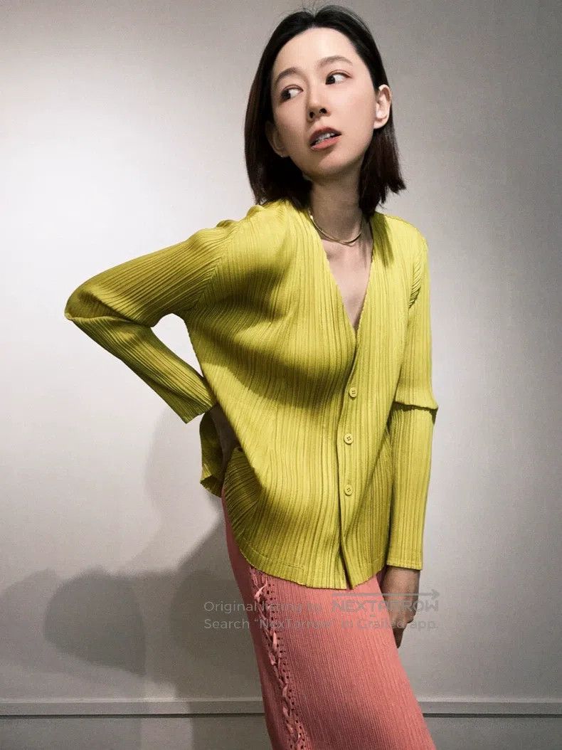 Issey Miyake Issey Miyake Yellow V-Neck Cardigan Size L / US 10 / IT 46 - 5 Thumbnail