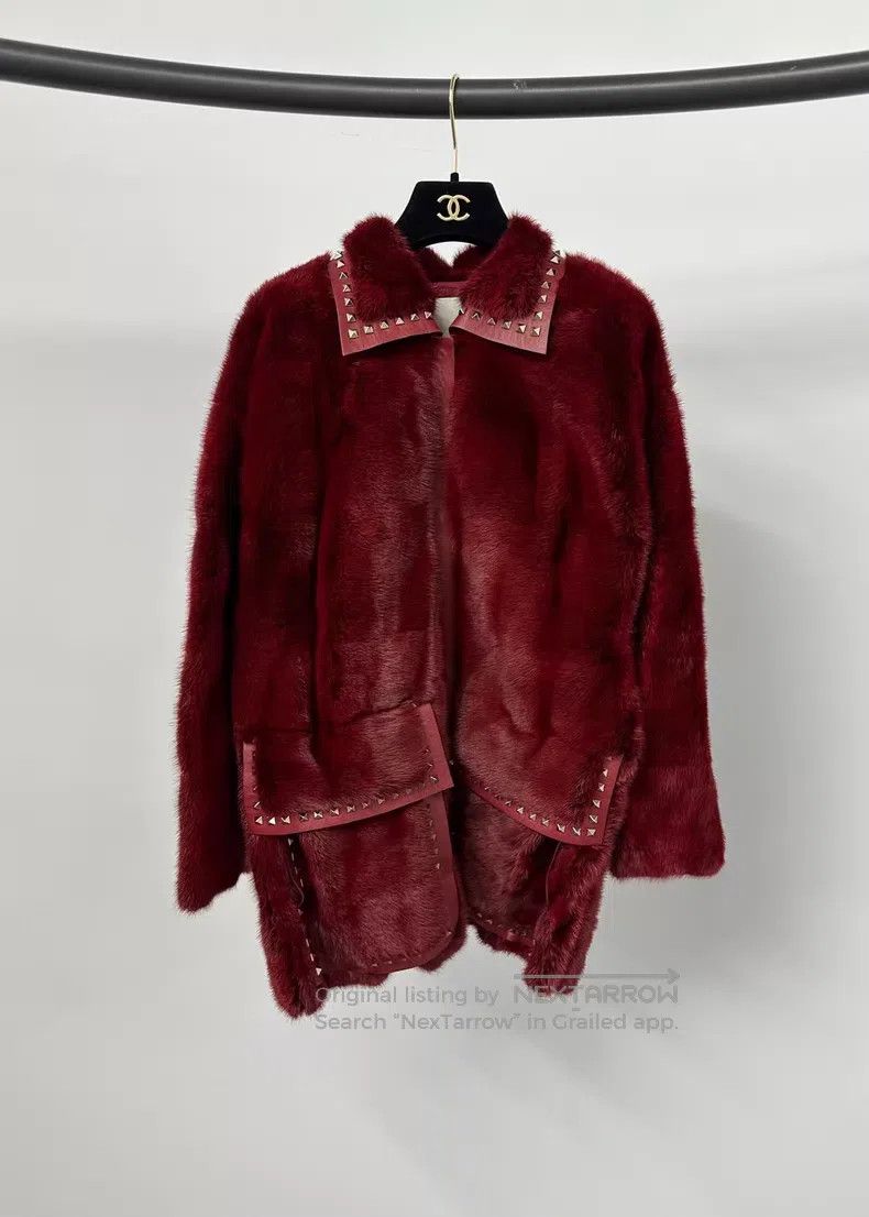 Valentino Valentino Red stud lapel fur coat Size M / US 6-8 / IT 42-44 - 1 Thumbnail